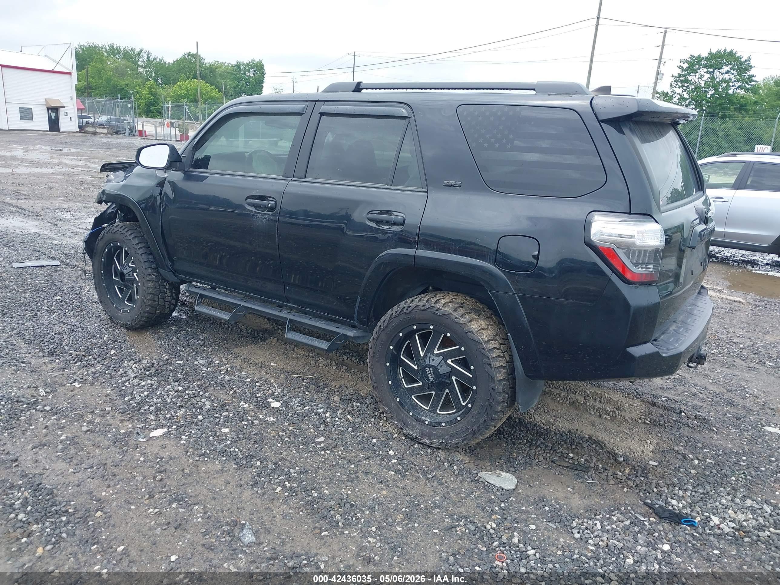 TOYOTA 4RUNNER image 3
