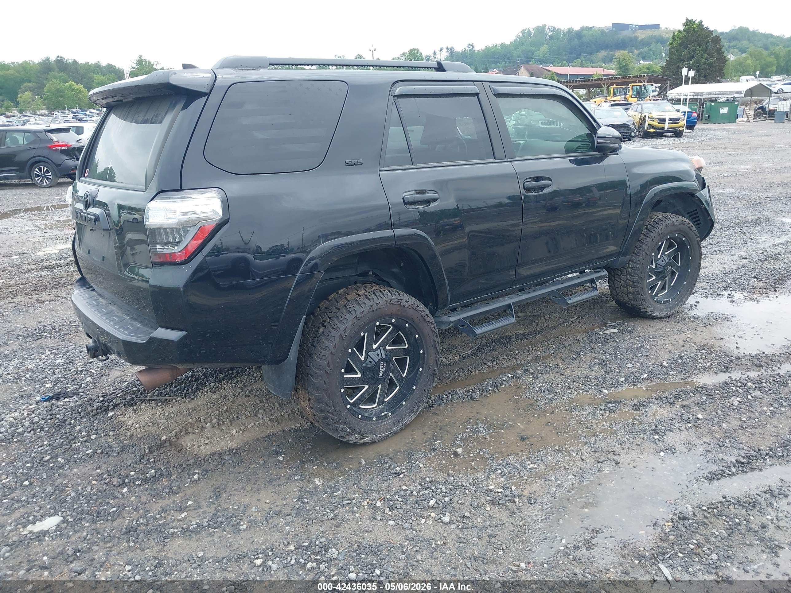 TOYOTA 4RUNNER image 4