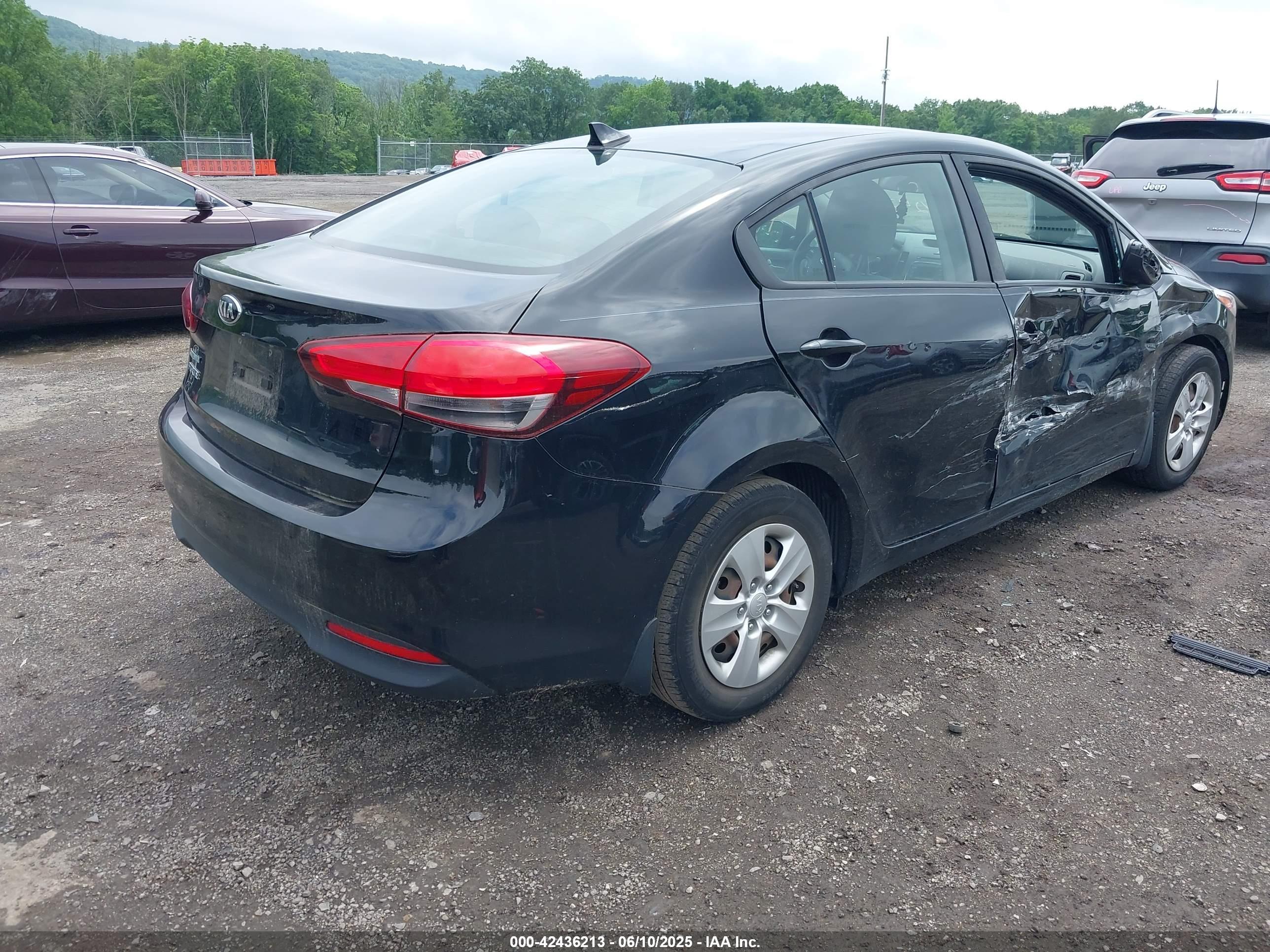 KIA FORTE image 4