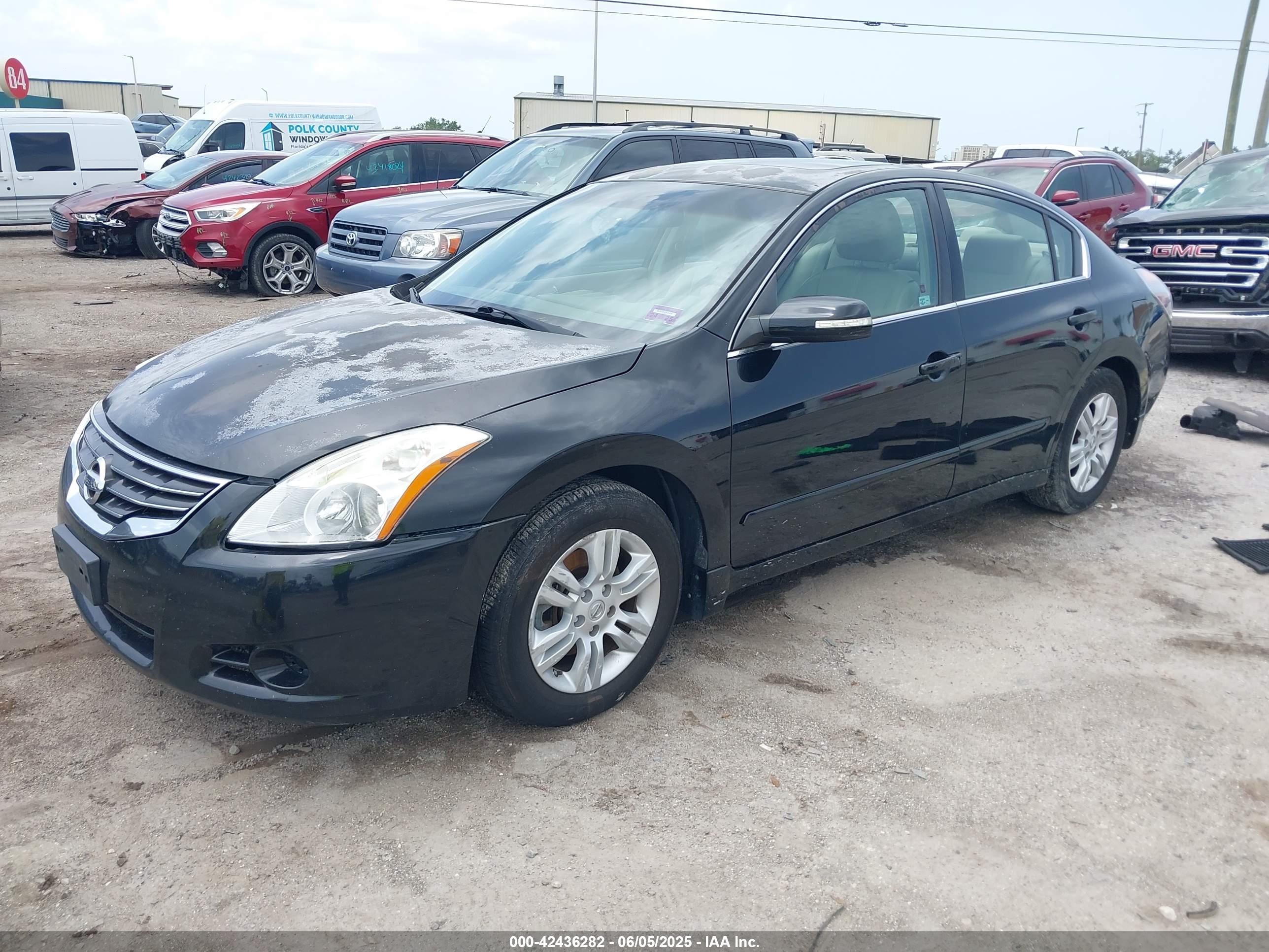 NISSAN ALTIMA image 2