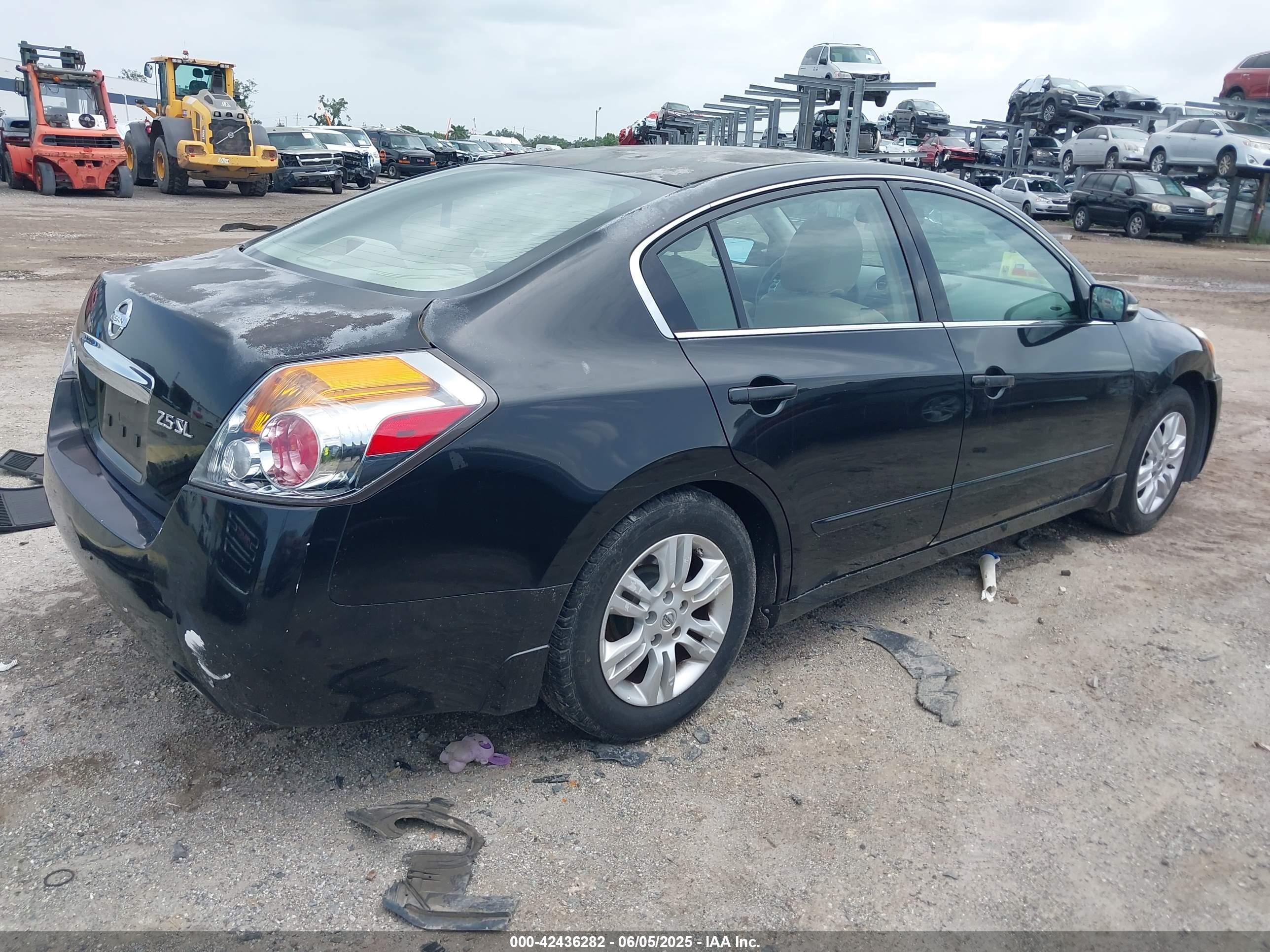 NISSAN ALTIMA image 4