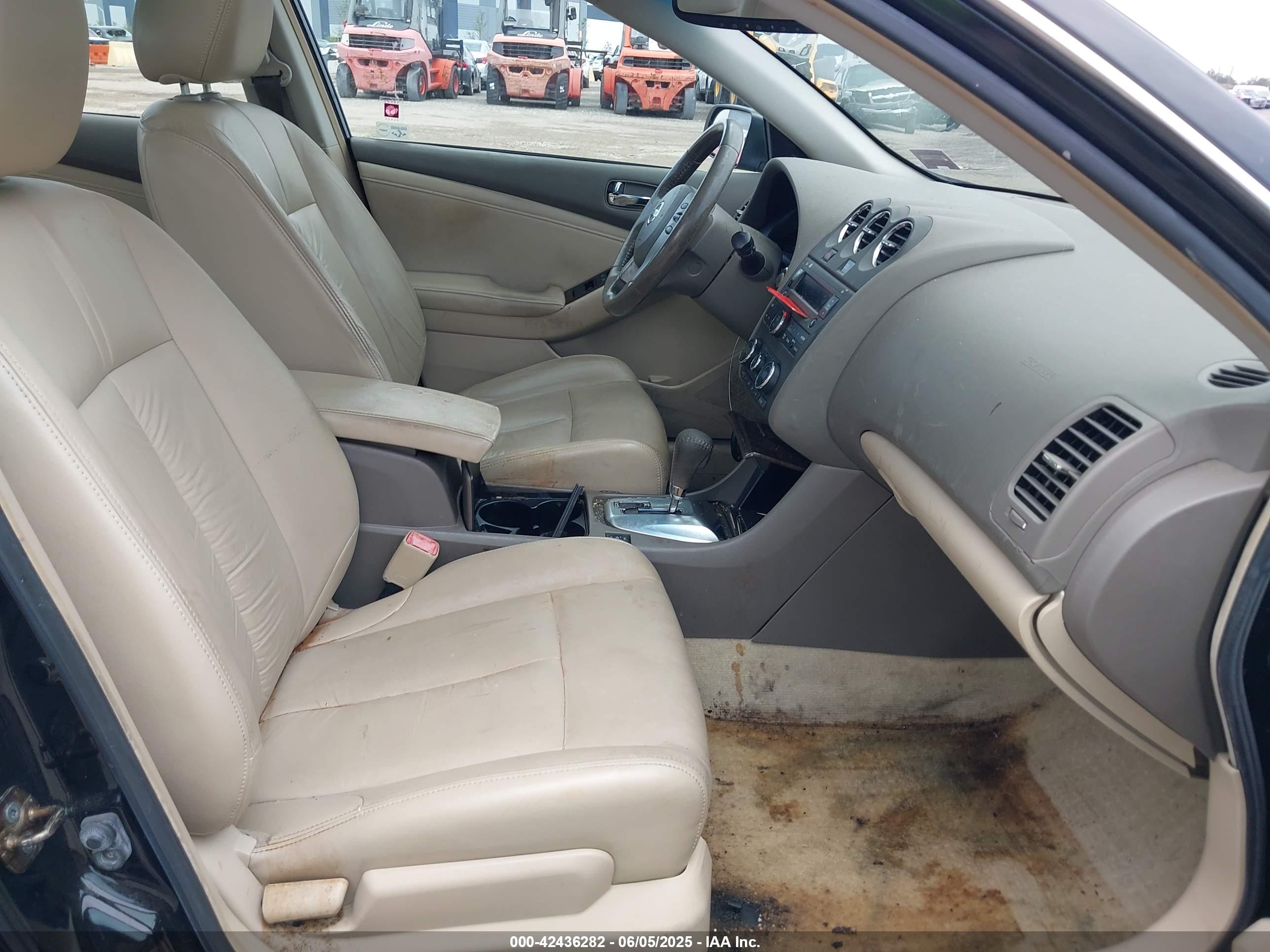 NISSAN ALTIMA image 5