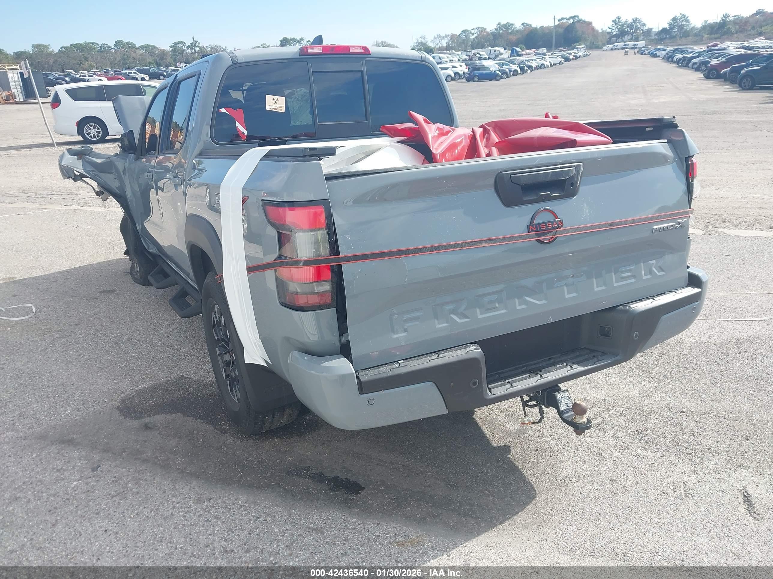 NISSAN FRONTIER image 3