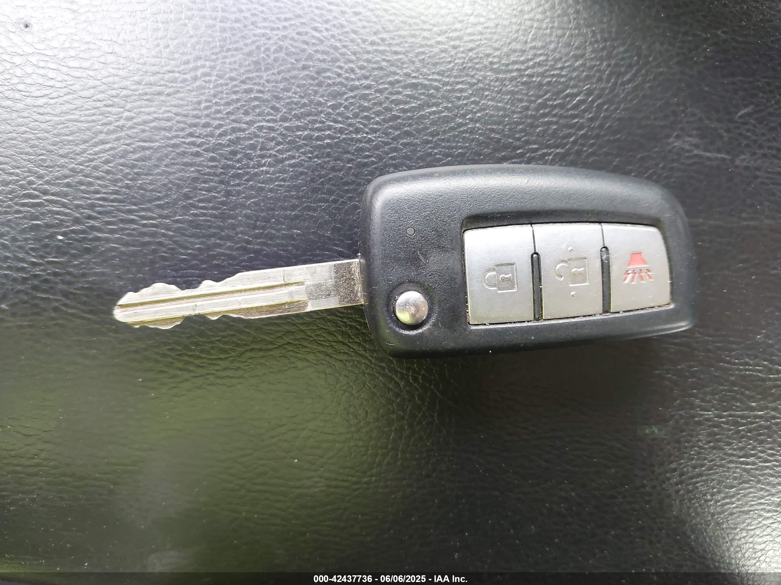 NISSAN ROGUE image 11