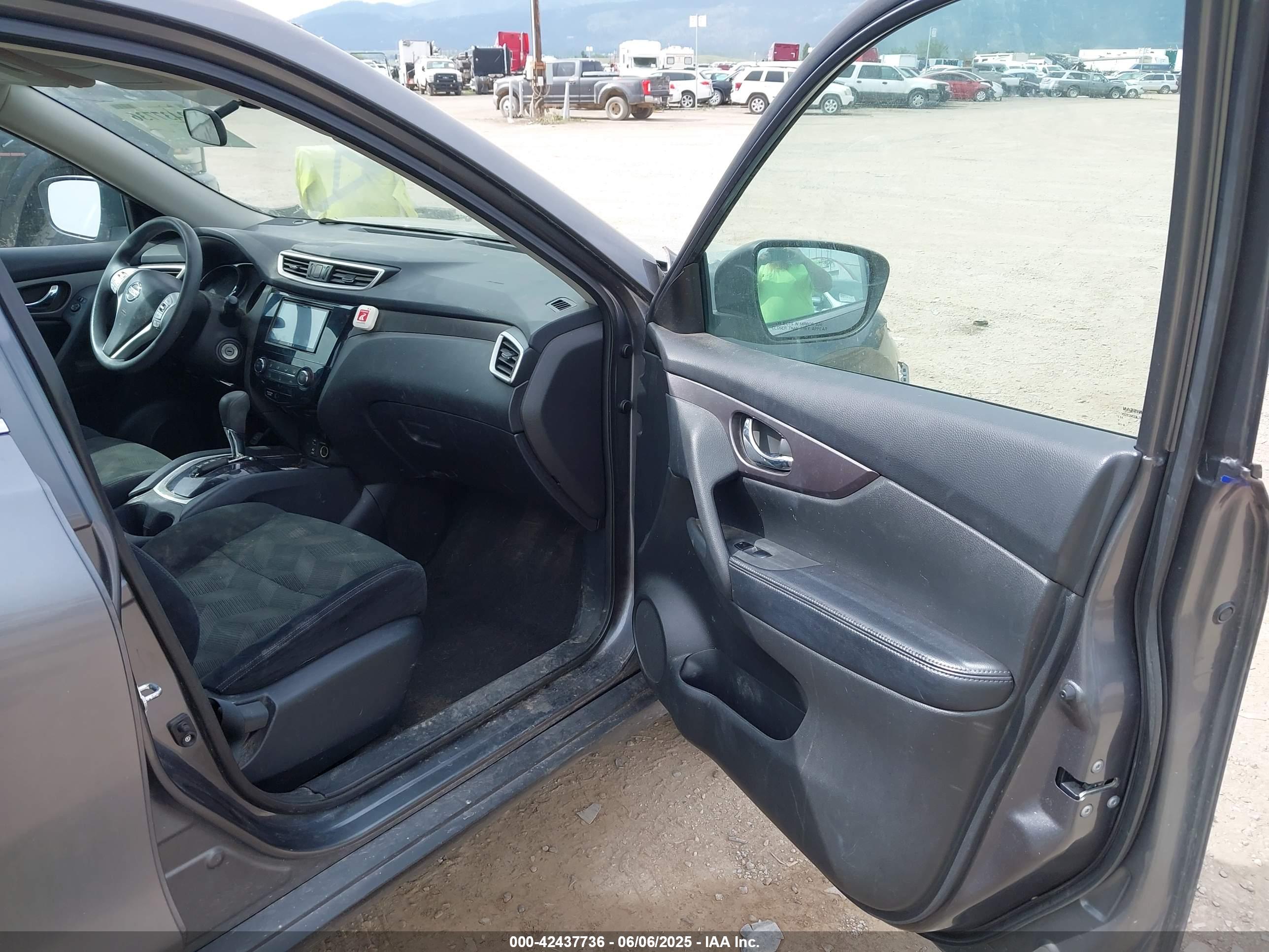 NISSAN ROGUE image 5