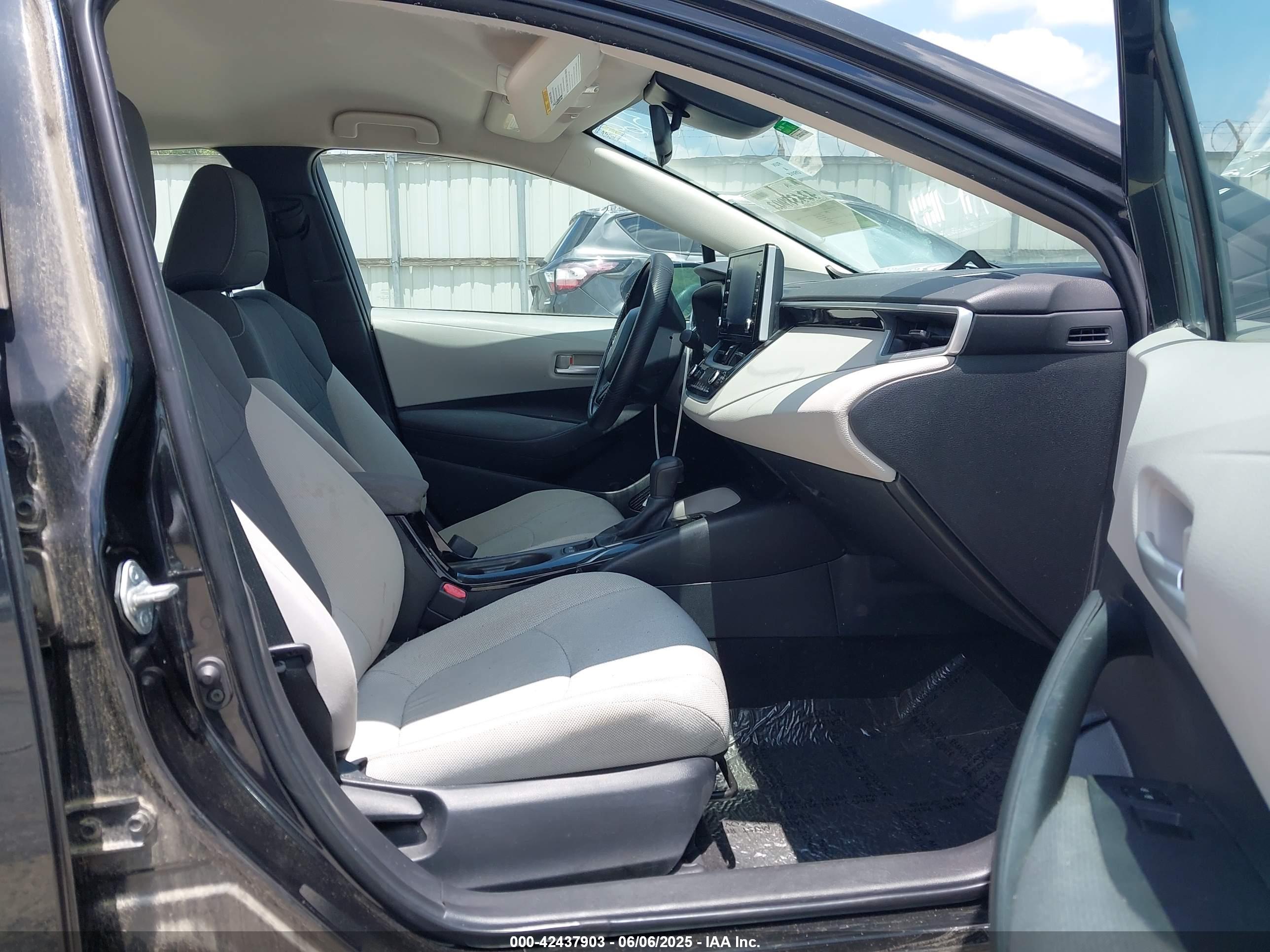 TOYOTA COROLLA image 5