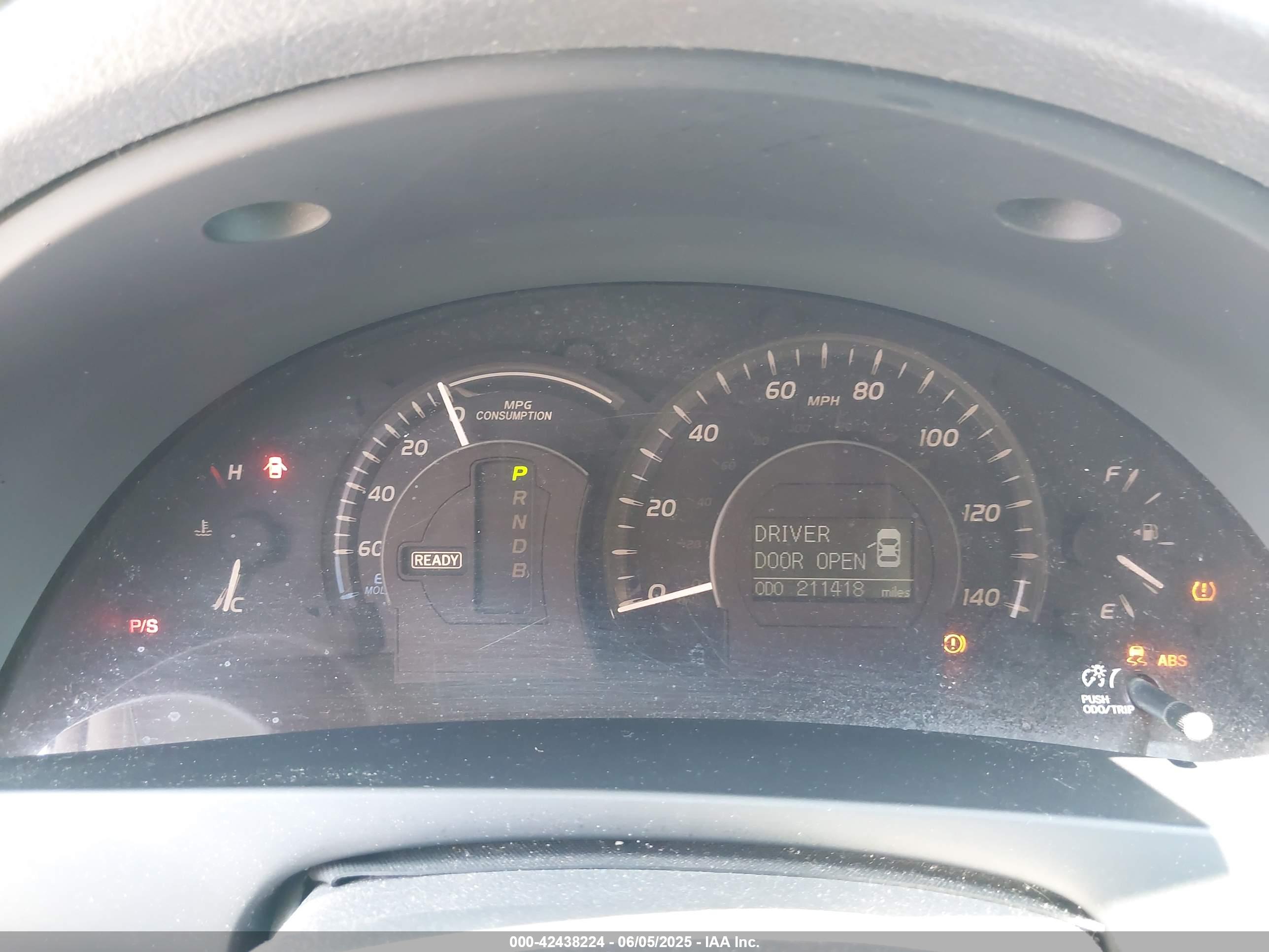 TOYOTA CAMRY image 7