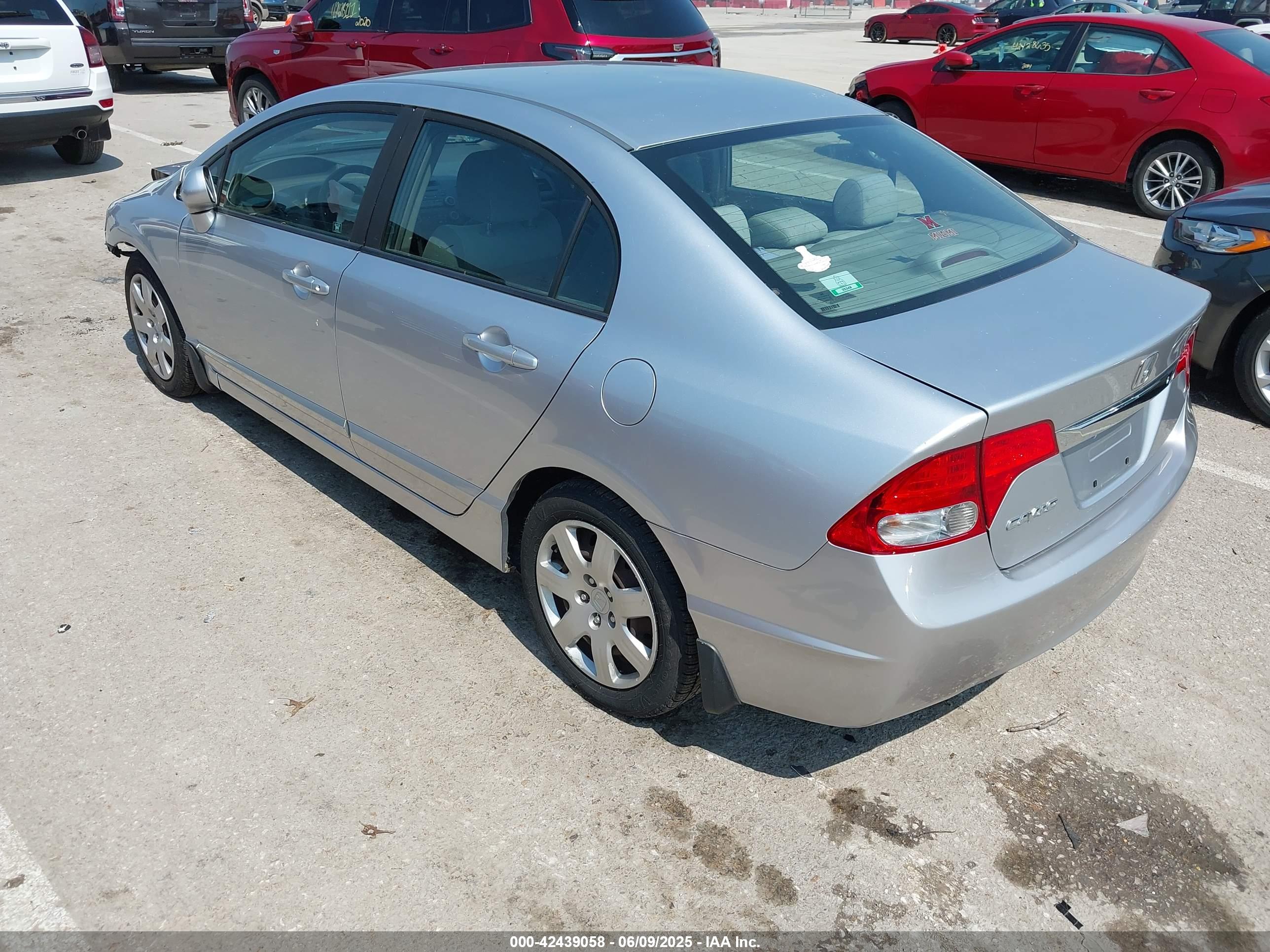 HONDA CIVIC image 3