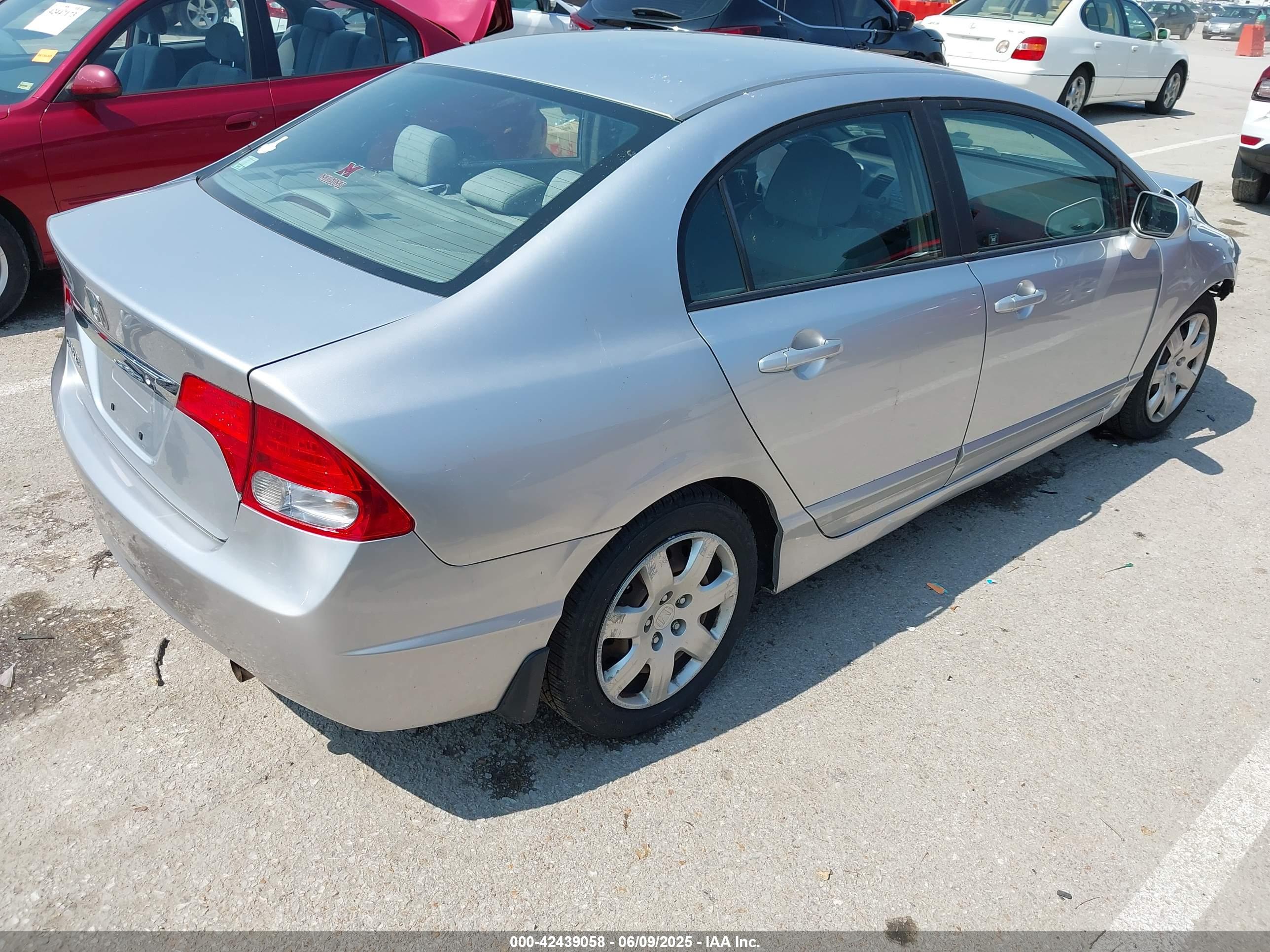HONDA CIVIC image 4