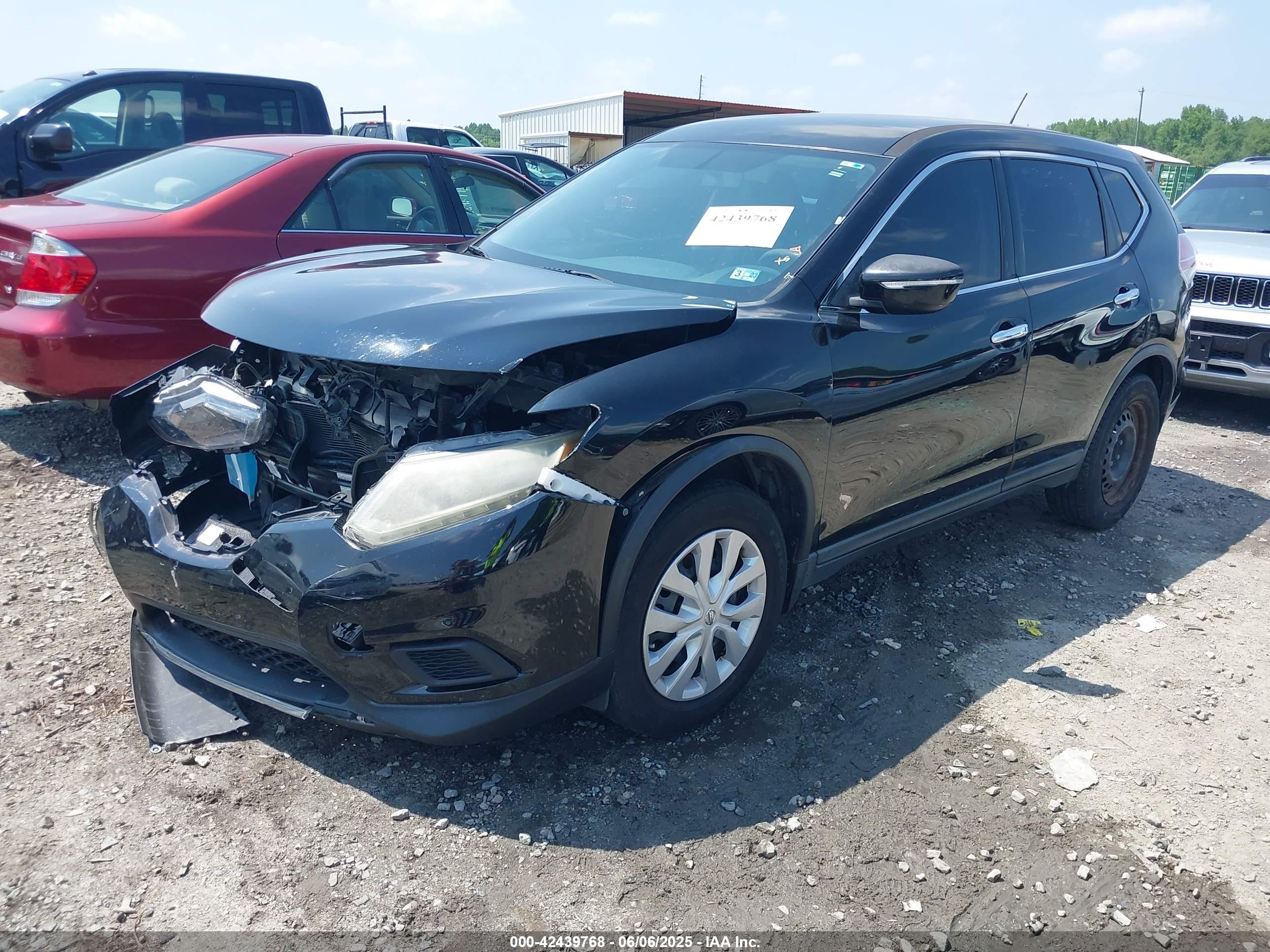 NISSAN ROGUE image 2