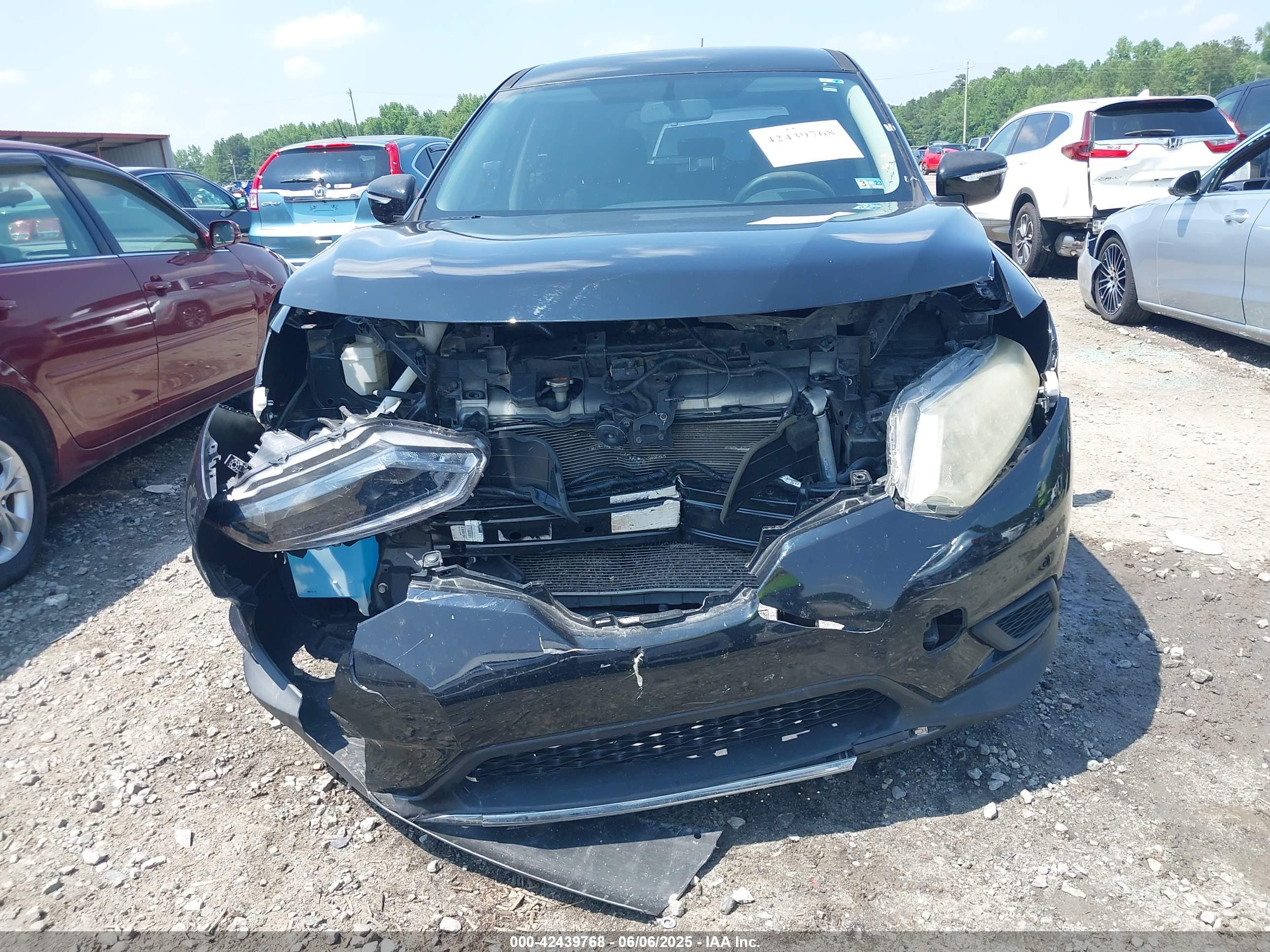 NISSAN ROGUE image 6