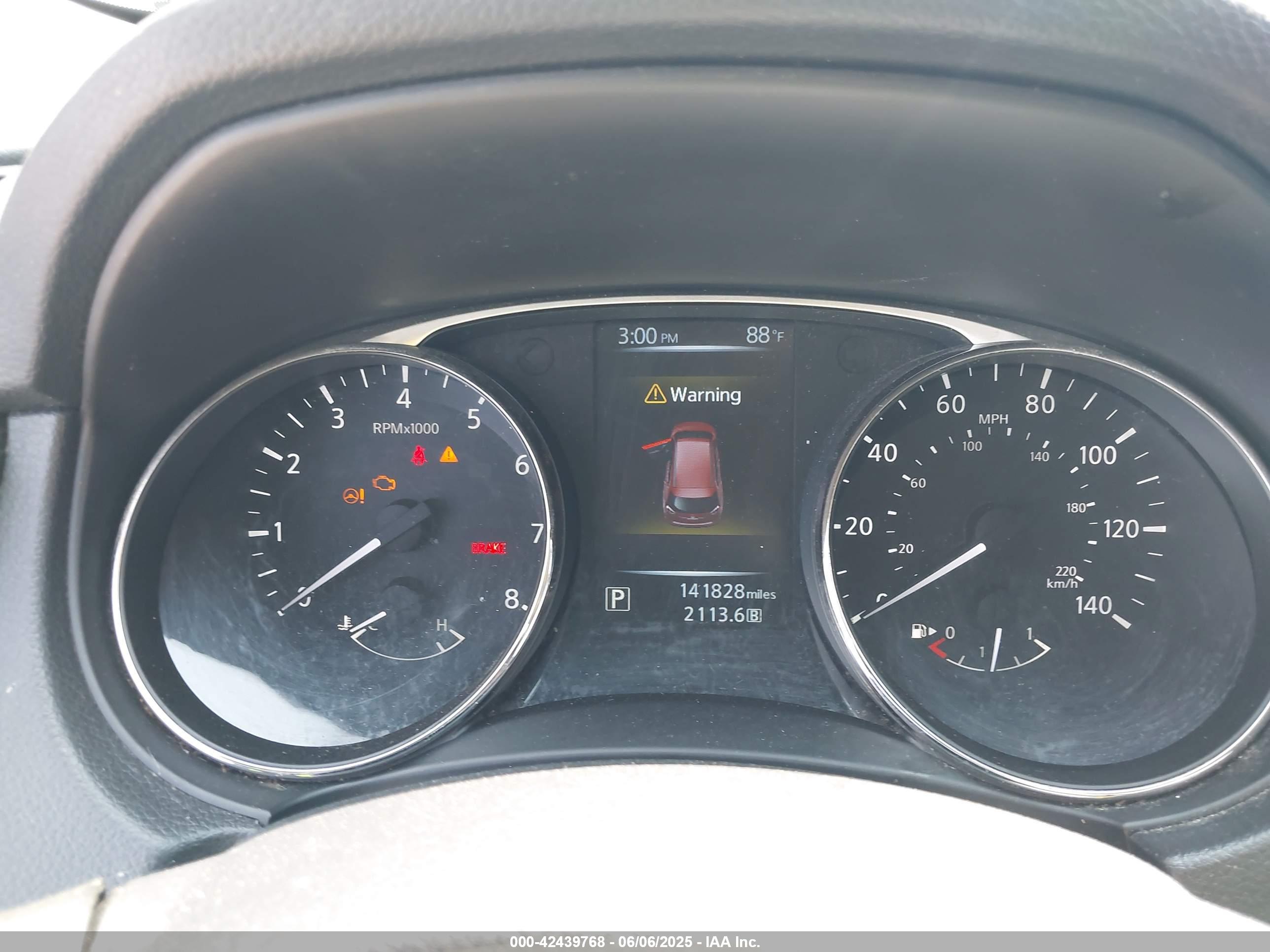 NISSAN ROGUE image 7