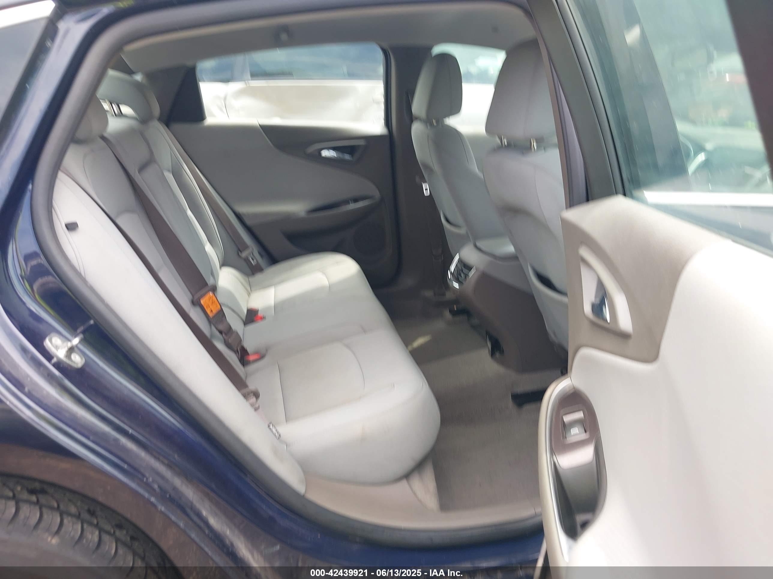 CHEVROLET MALIBU image 8