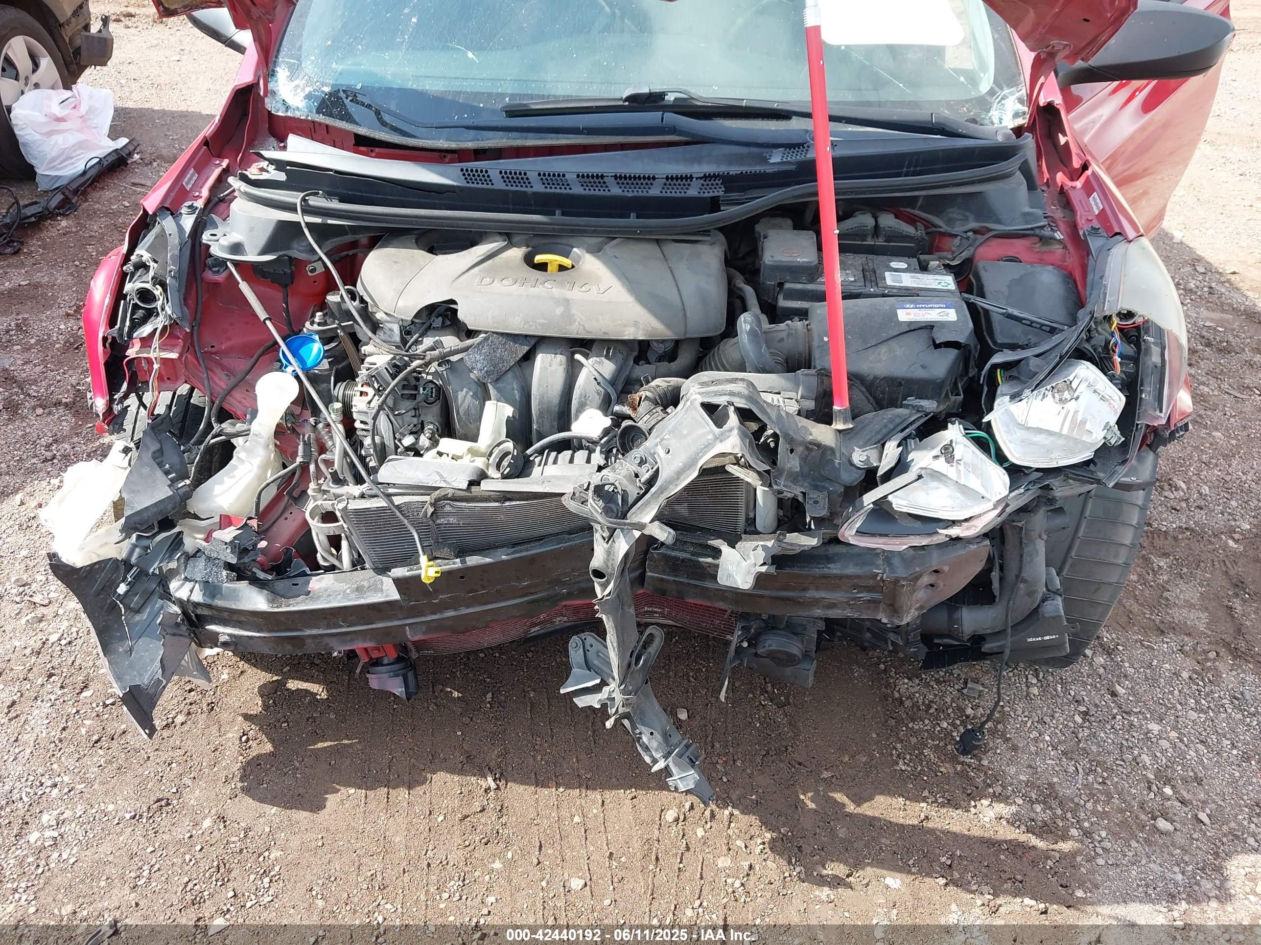 HYUNDAI ELANTRA image 10