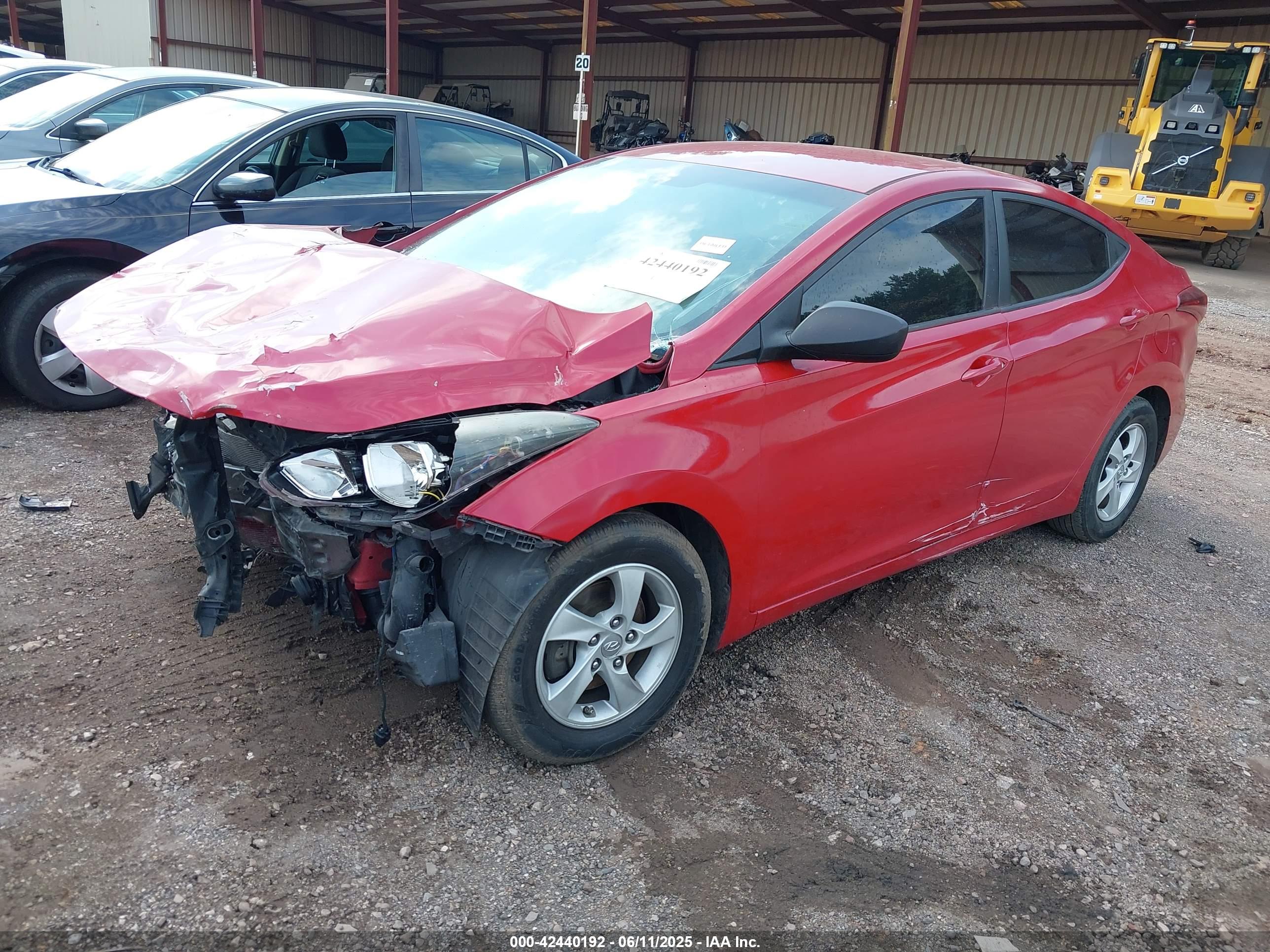 HYUNDAI ELANTRA image 2