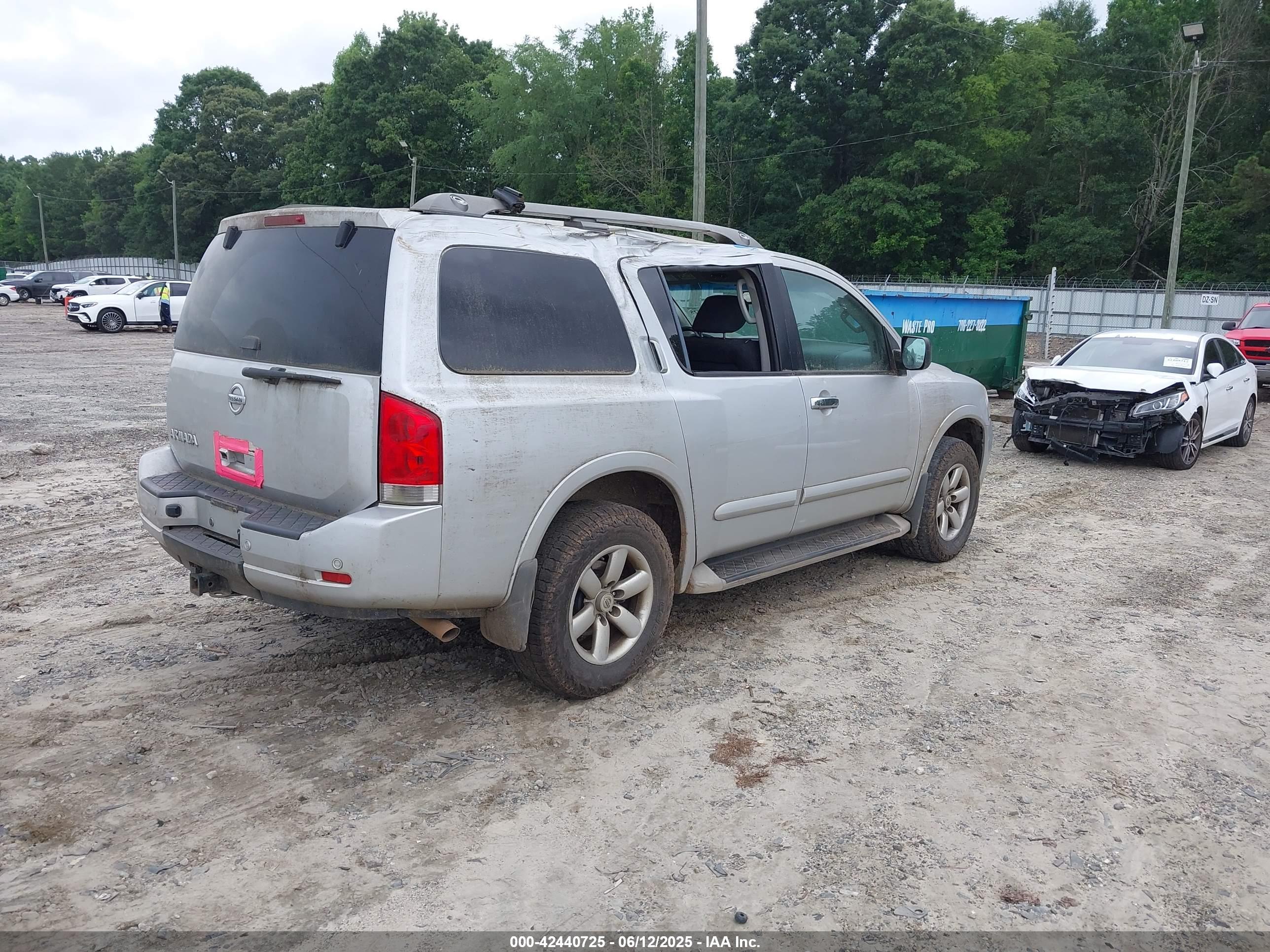 NISSAN ARMADA image 4