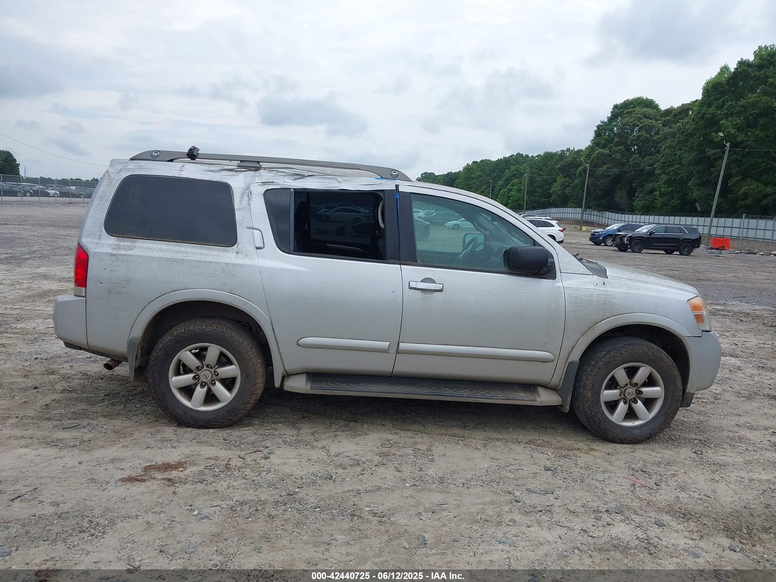 NISSAN ARMADA image 6