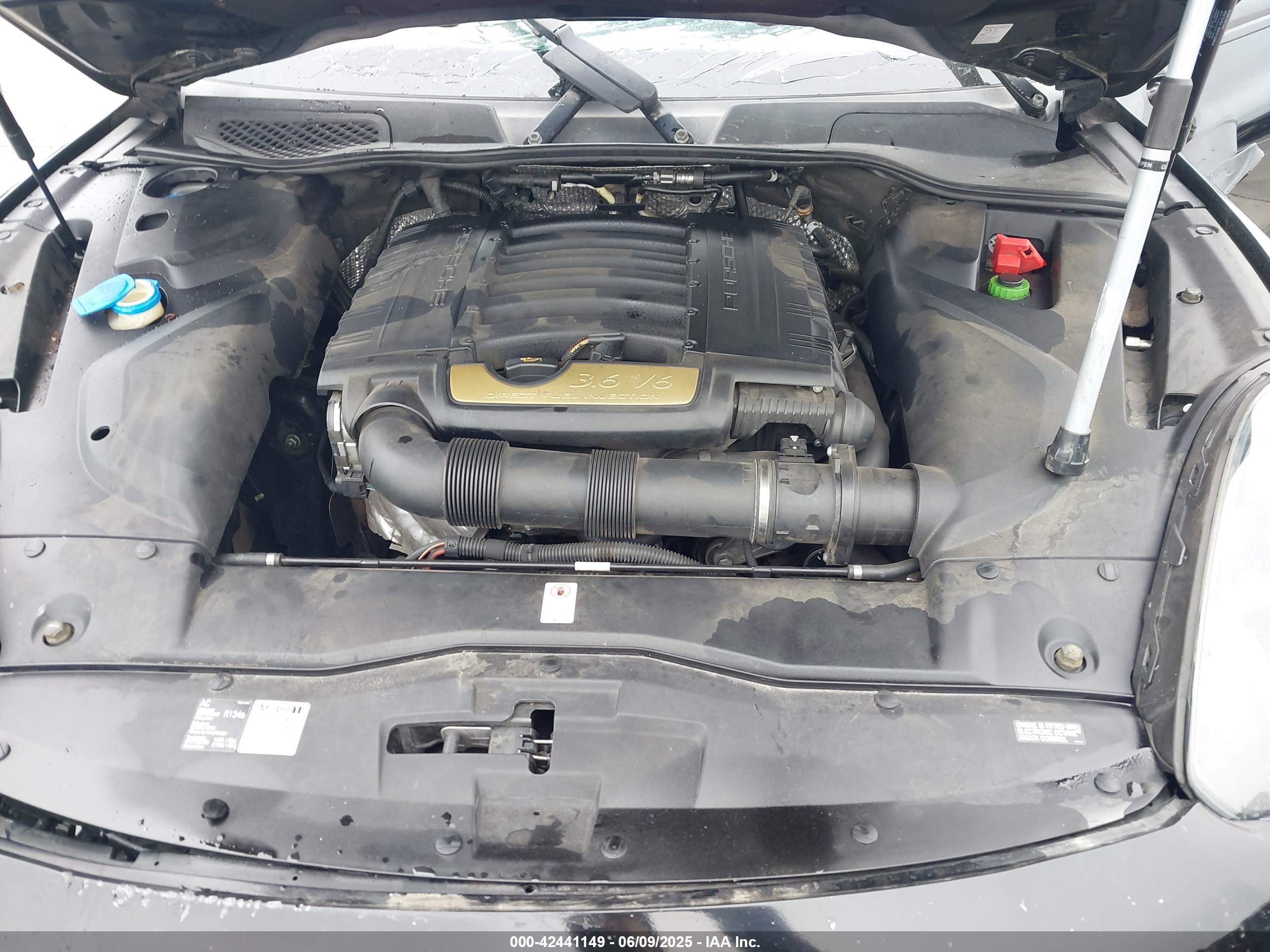 PORSCHE CAYENNE image 10