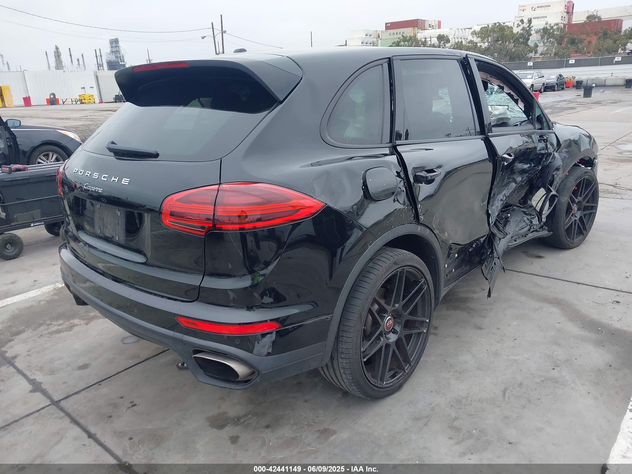 PORSCHE CAYENNE image 4