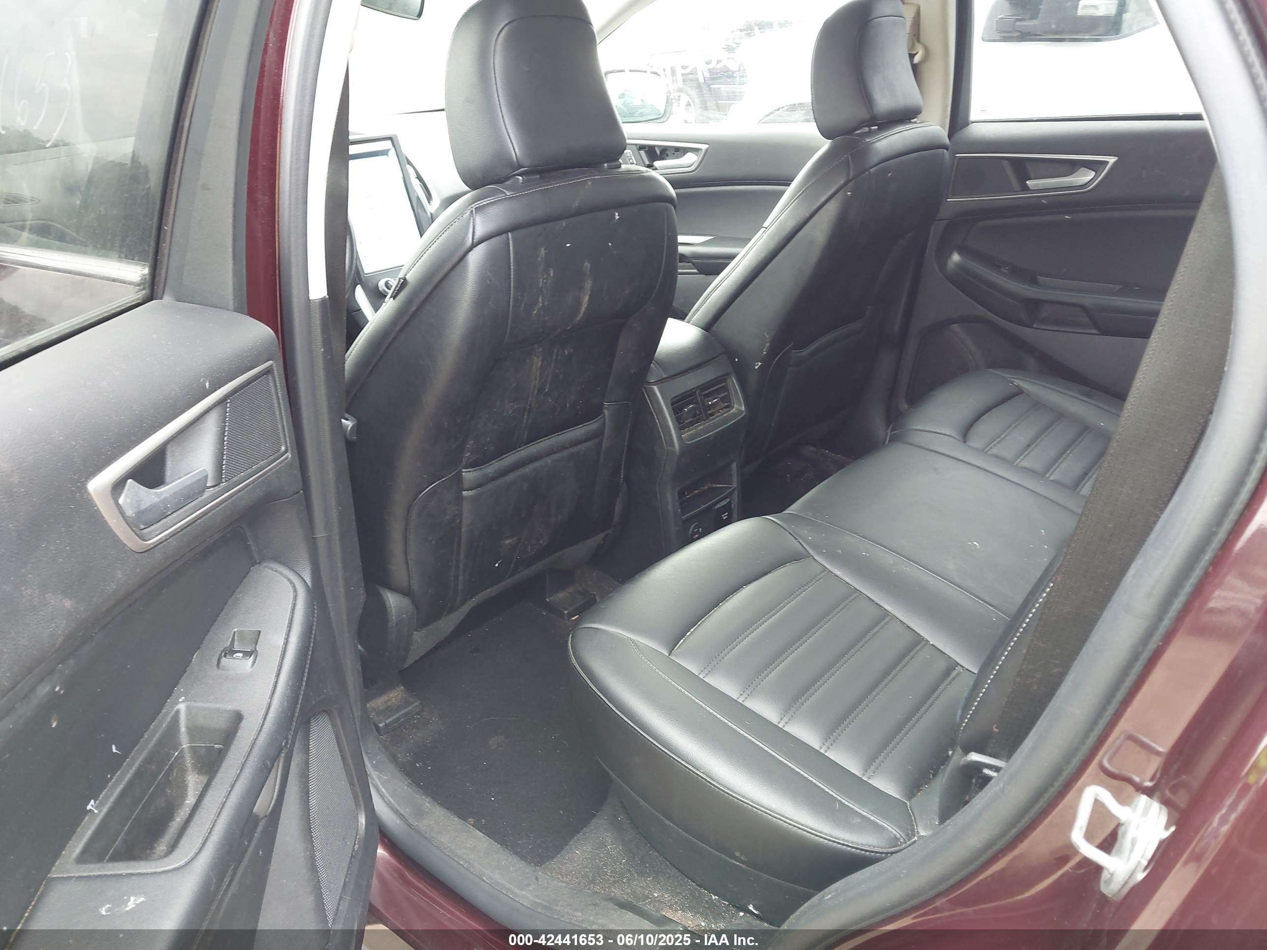 FORD EDGE image 8