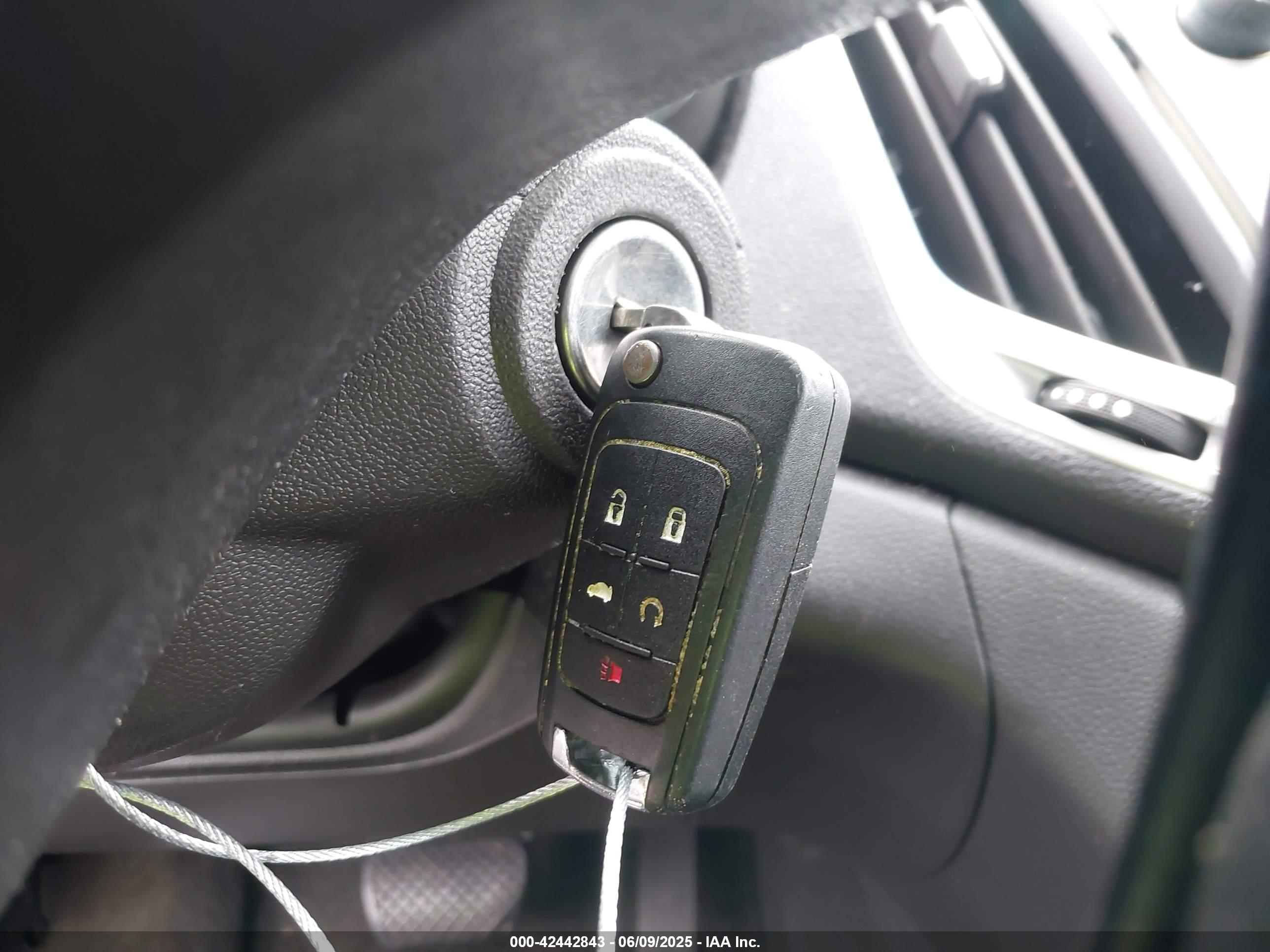 GMC TERRAIN image 11