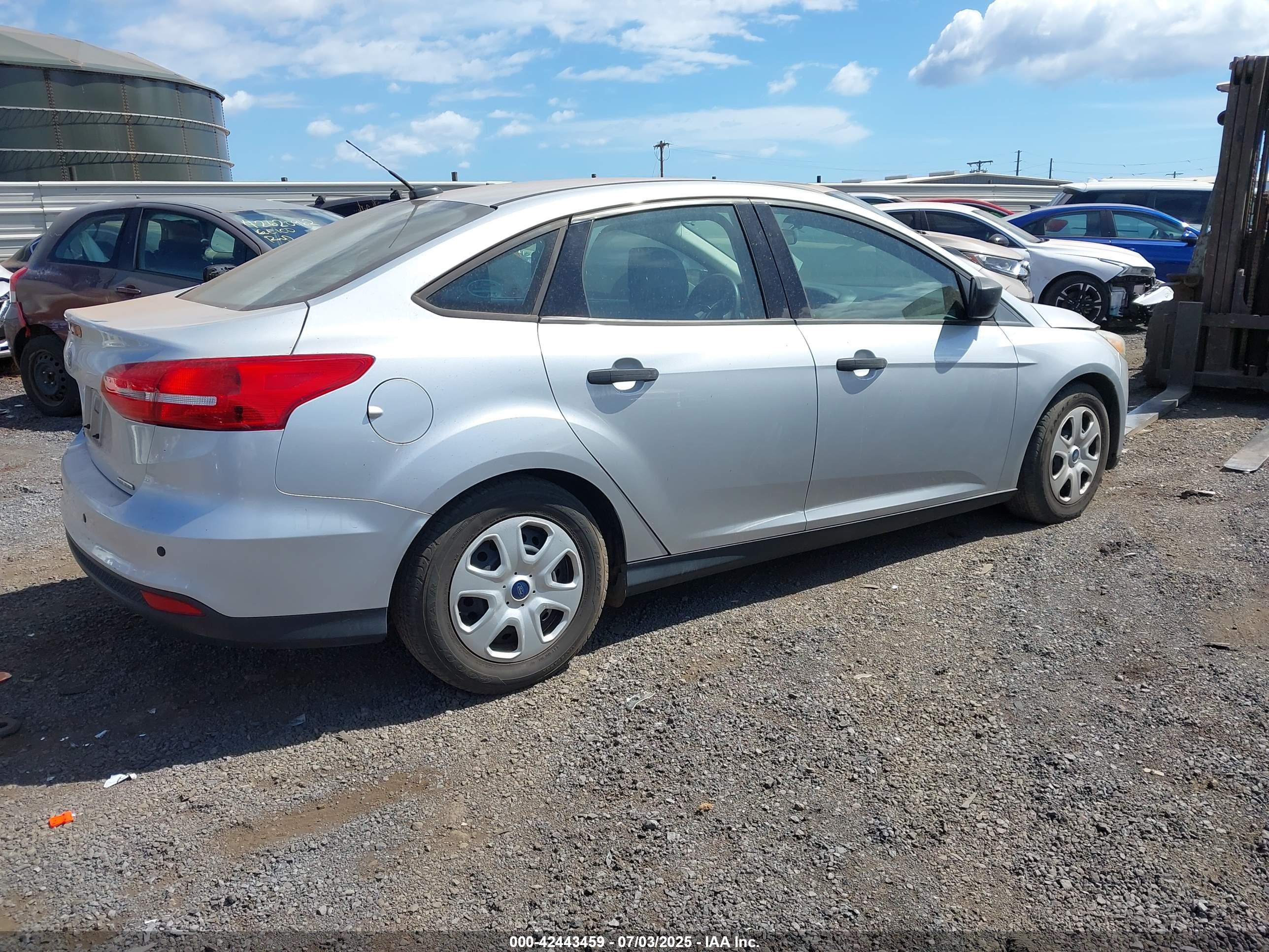 FORD FOCUS image 4