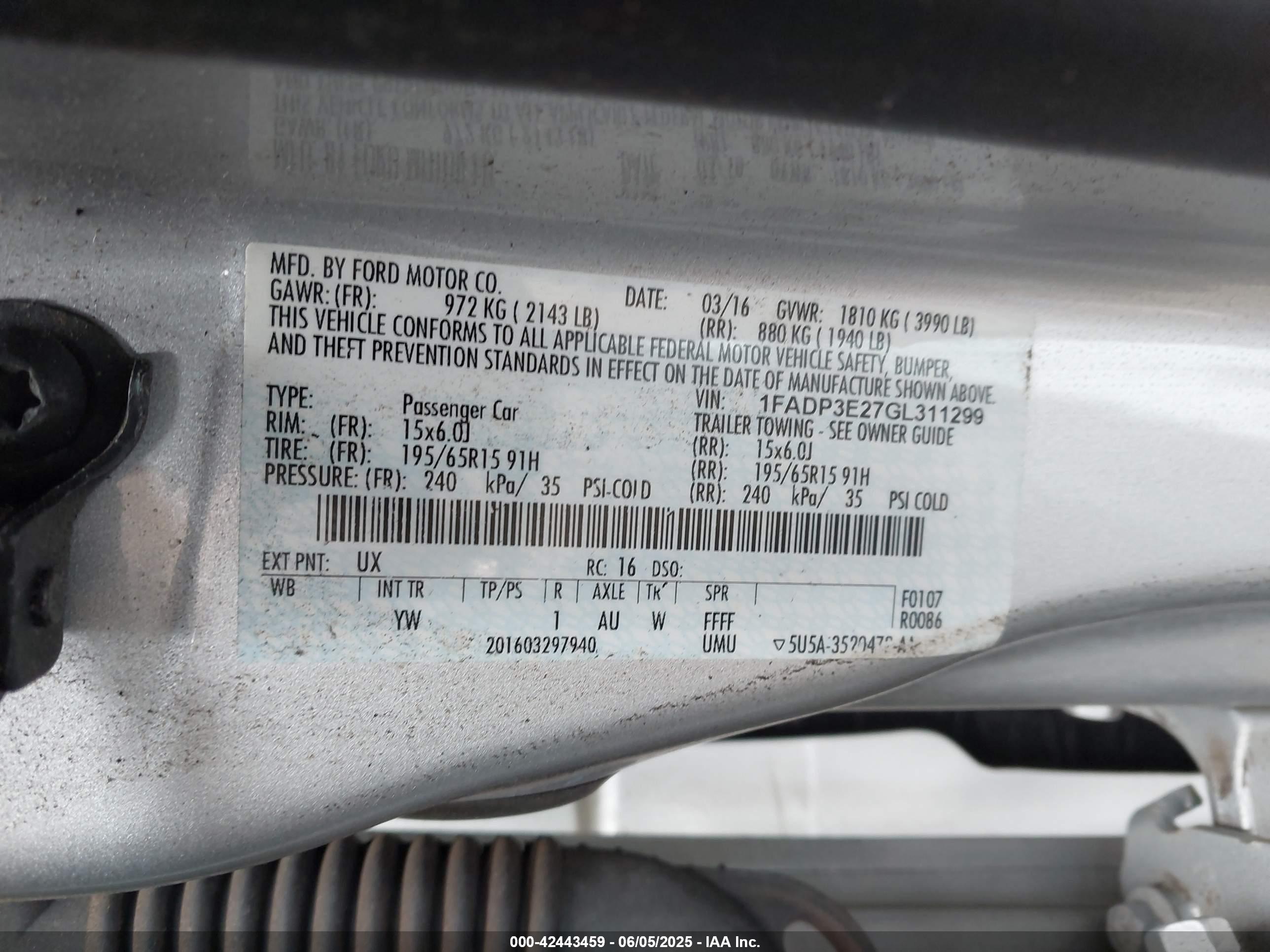 FORD FOCUS image 9