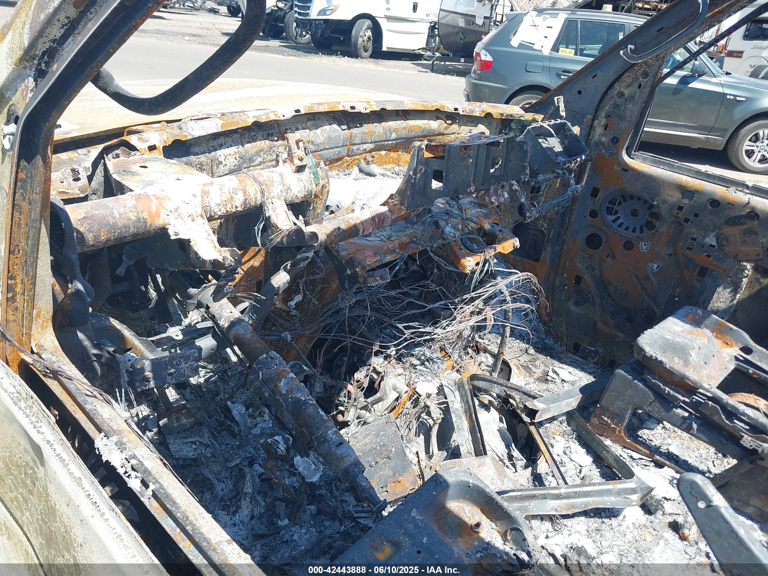 FORD E-450 image 5