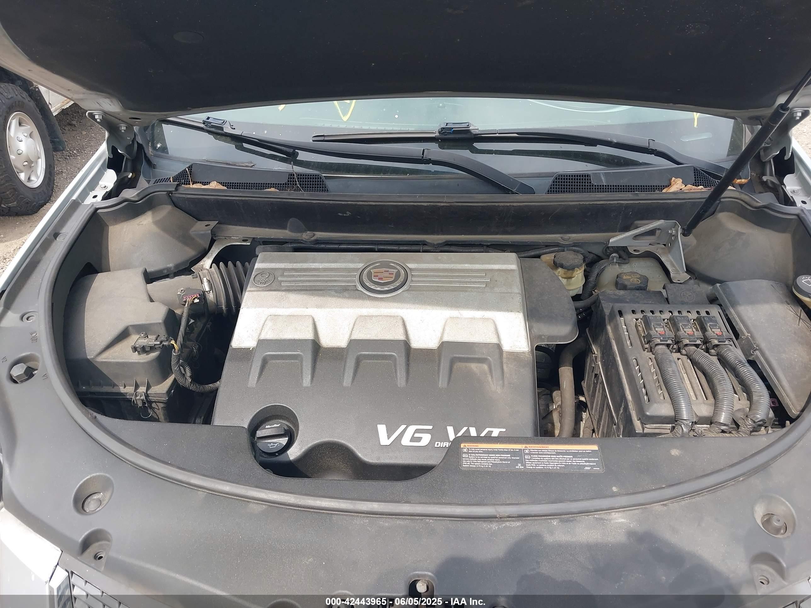 CADILLAC SRX image 10