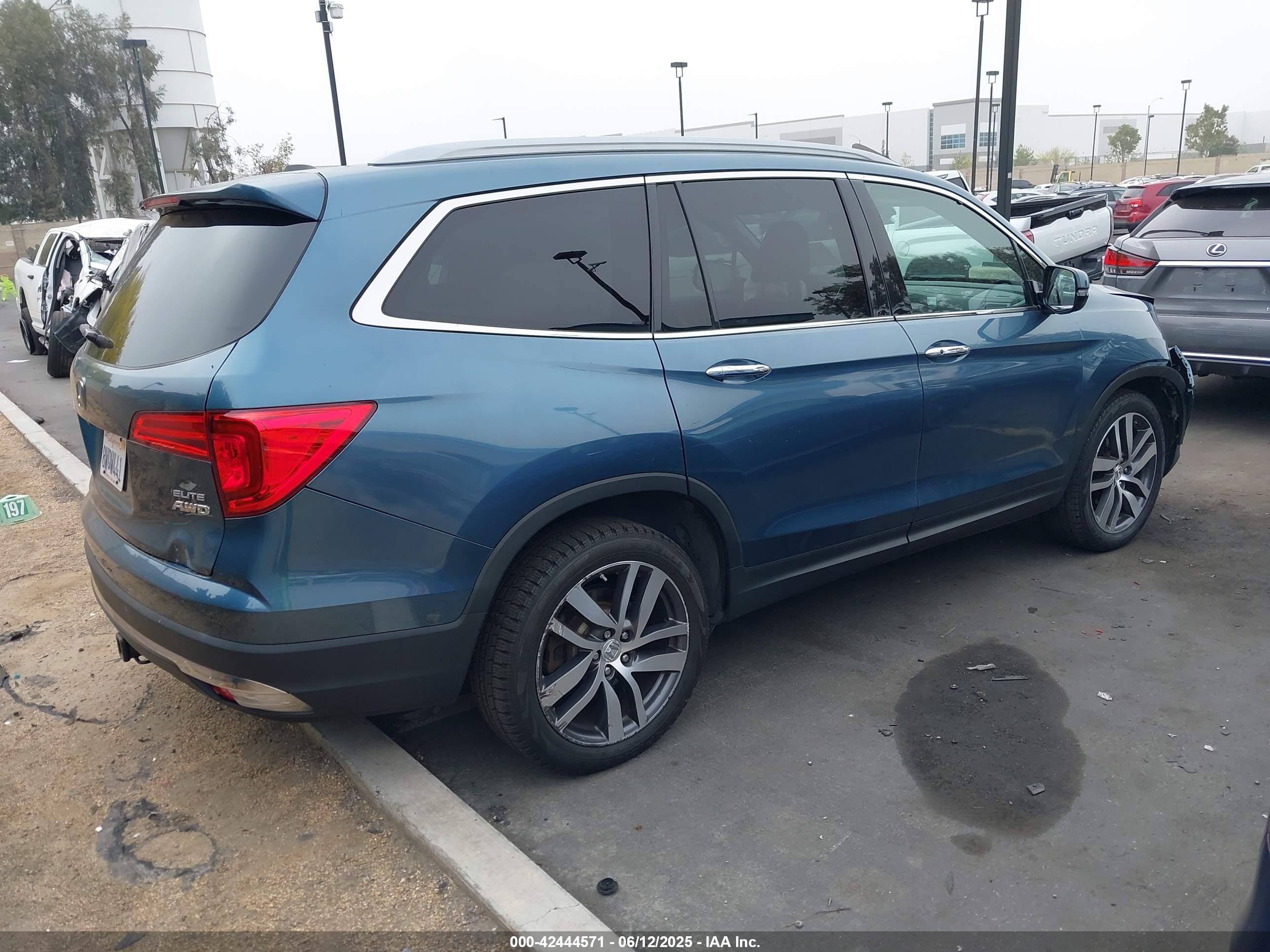 HONDA PILOT image 4