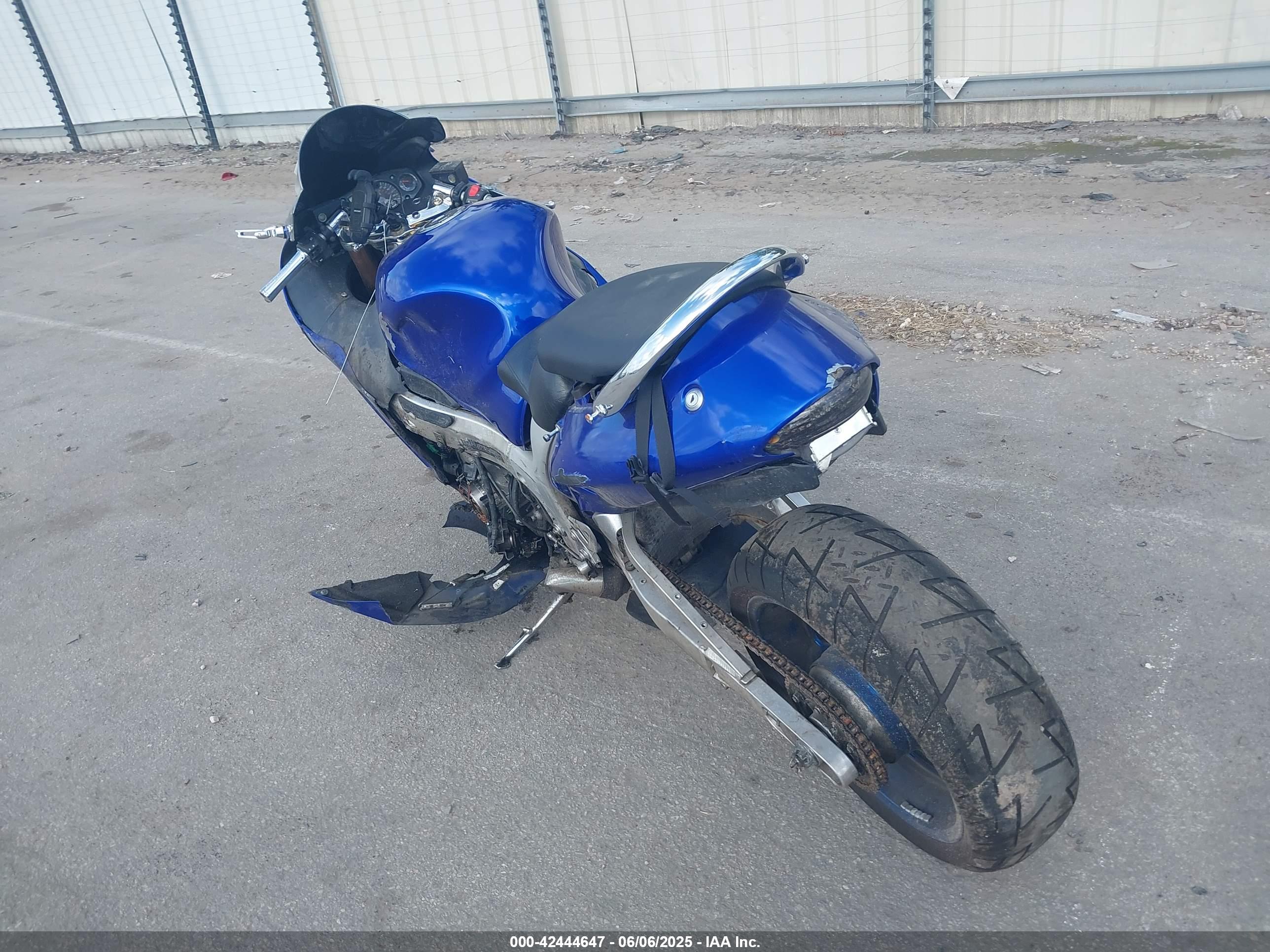 SUZUKI GSX1300 image 3