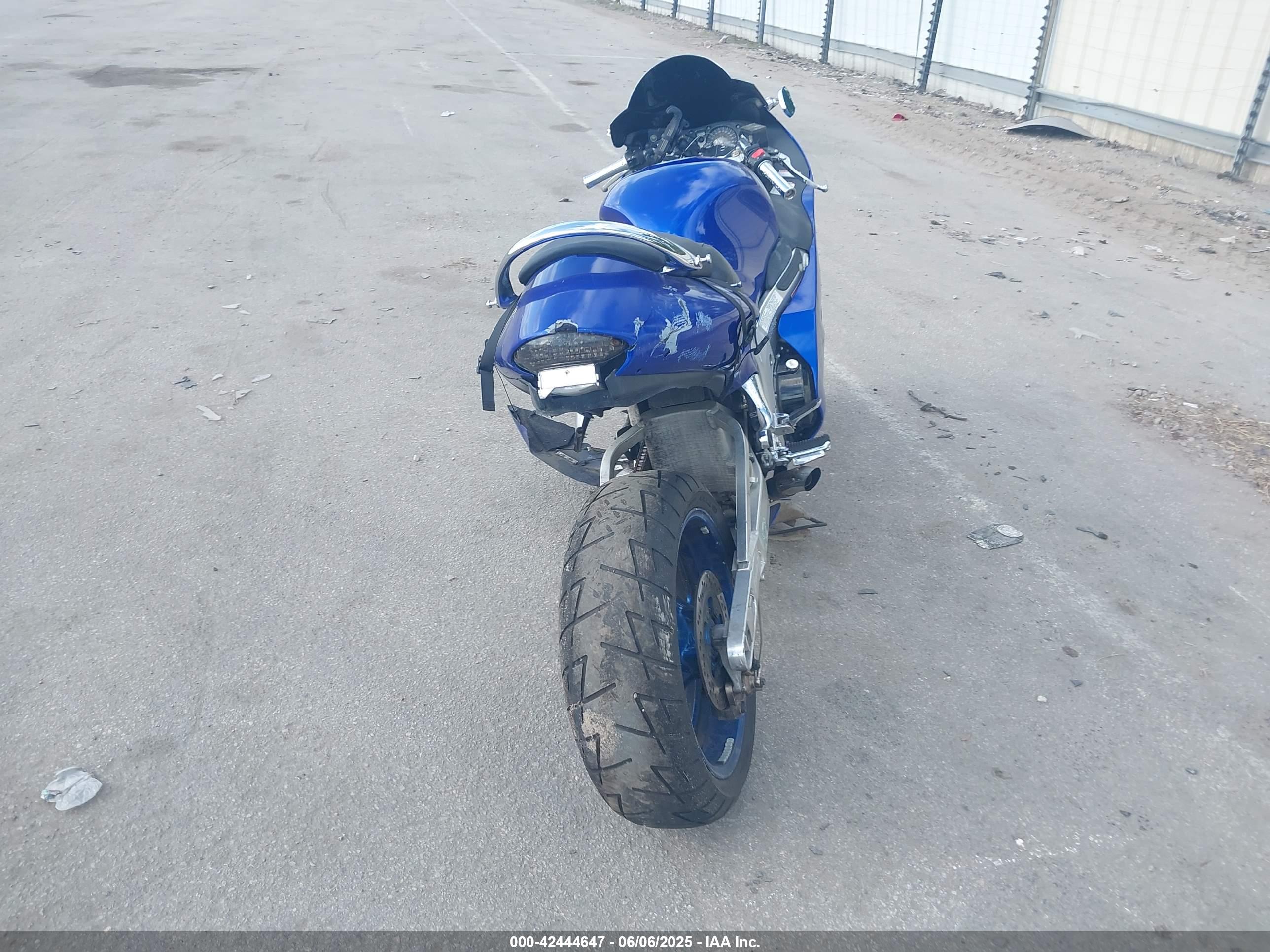 SUZUKI GSX1300 image 6
