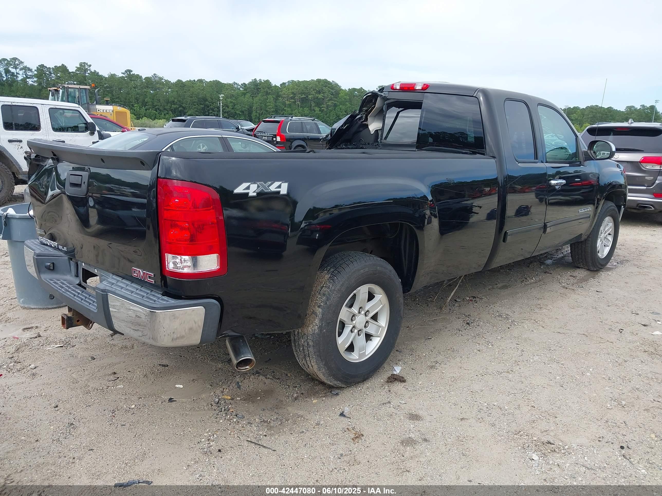 GMC SIERRA image 4