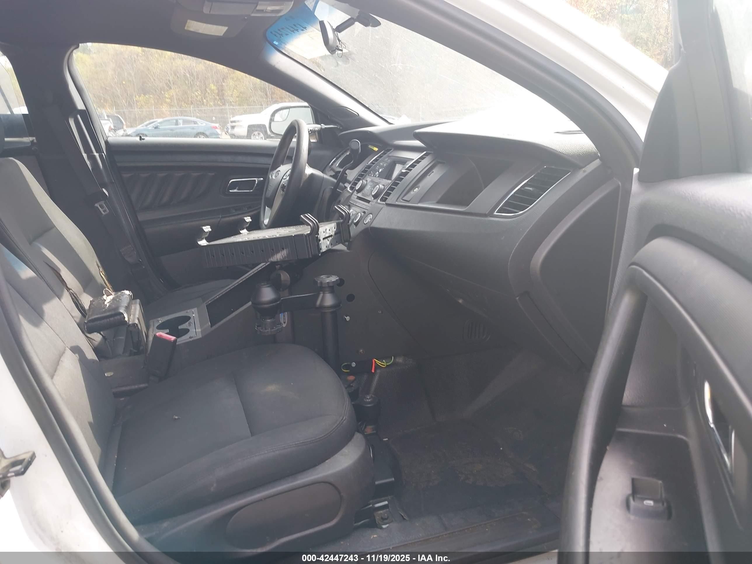 FORD POLICE image 5