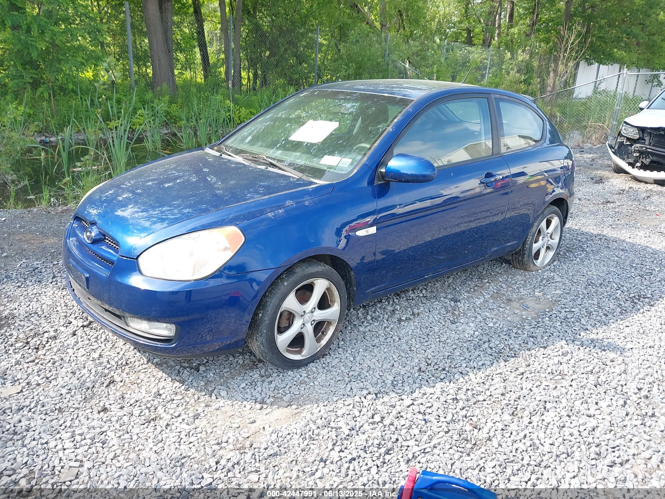 HYUNDAI ACCENT image 2