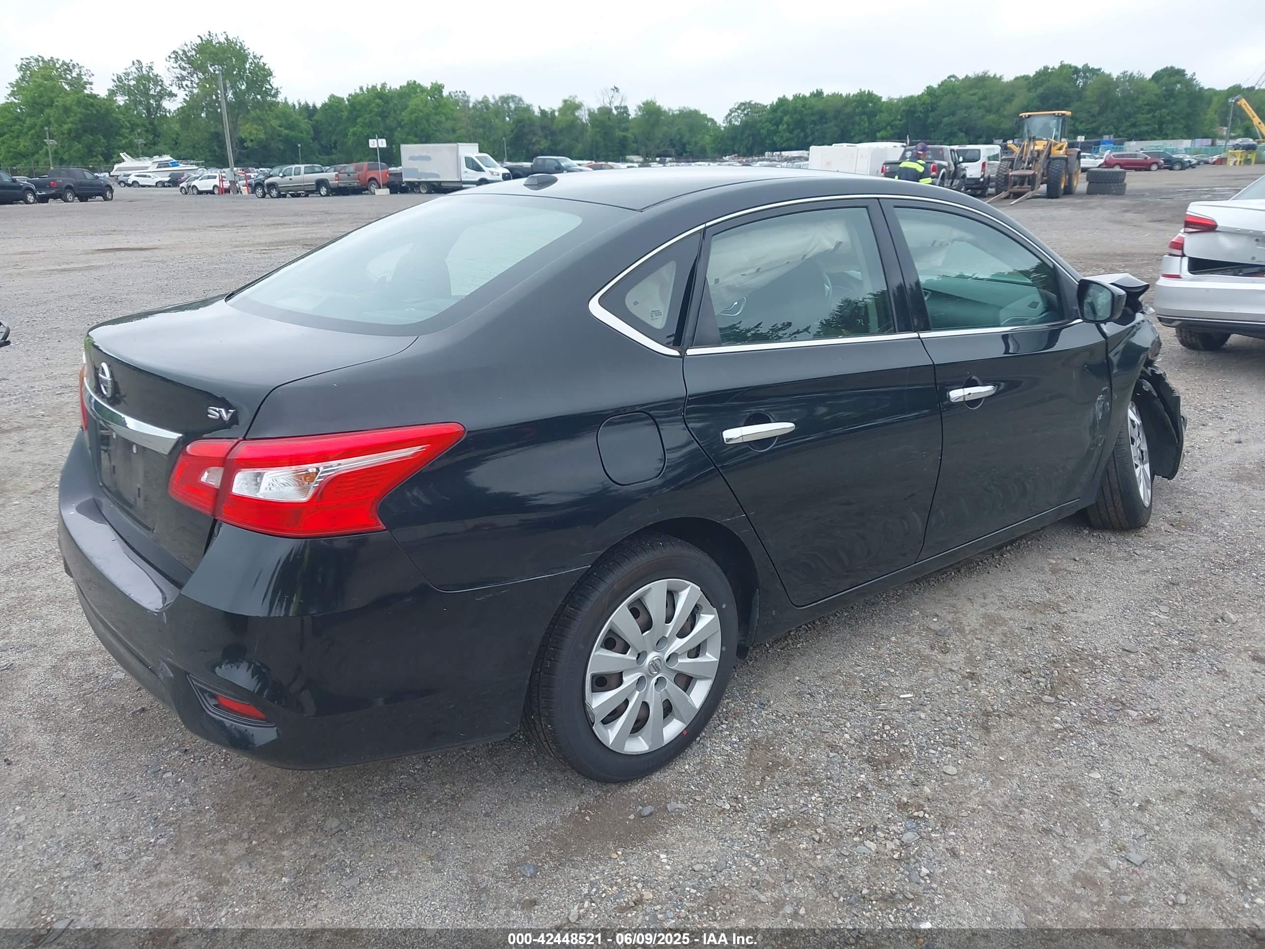 NISSAN SENTRA image 4