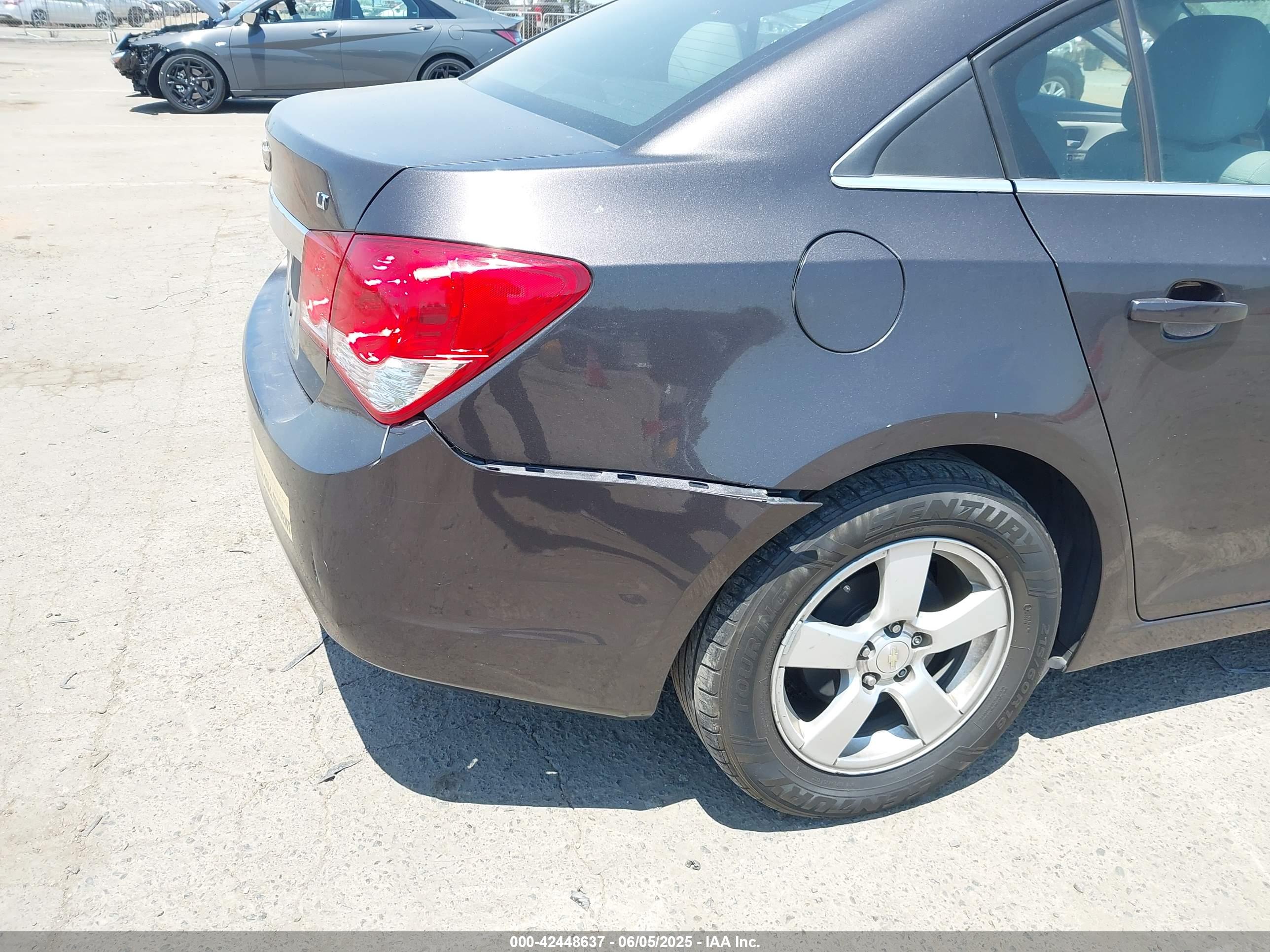 CHEVROLET CRUZE image 6