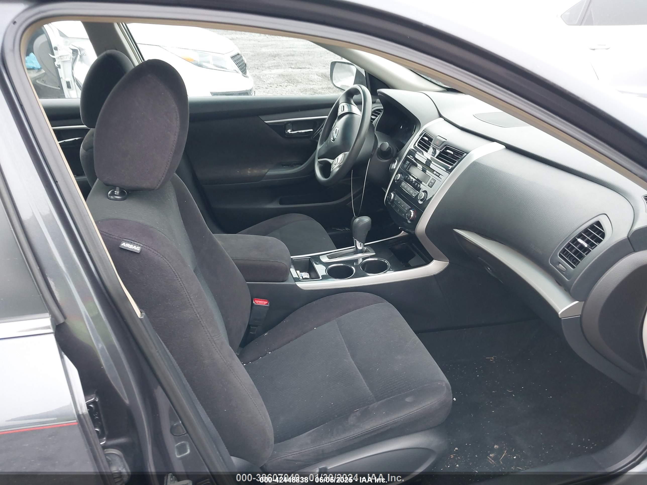 NISSAN ALTIMA image 5