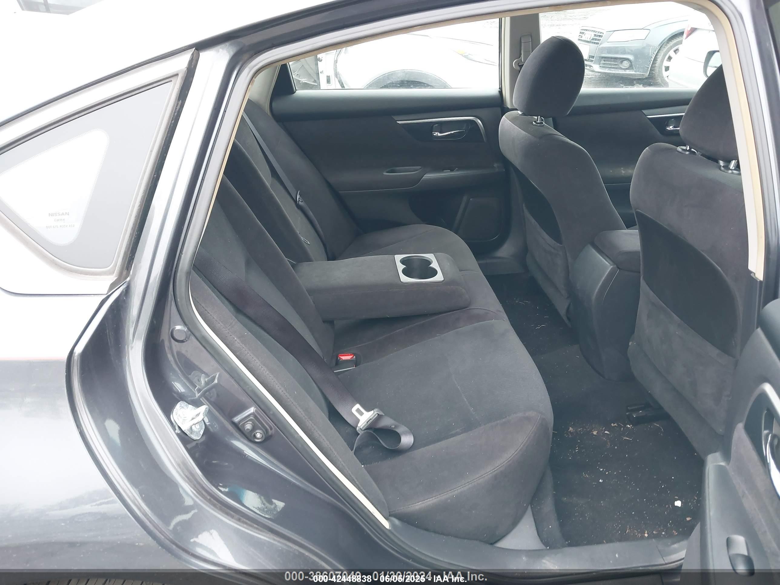 NISSAN ALTIMA image 8