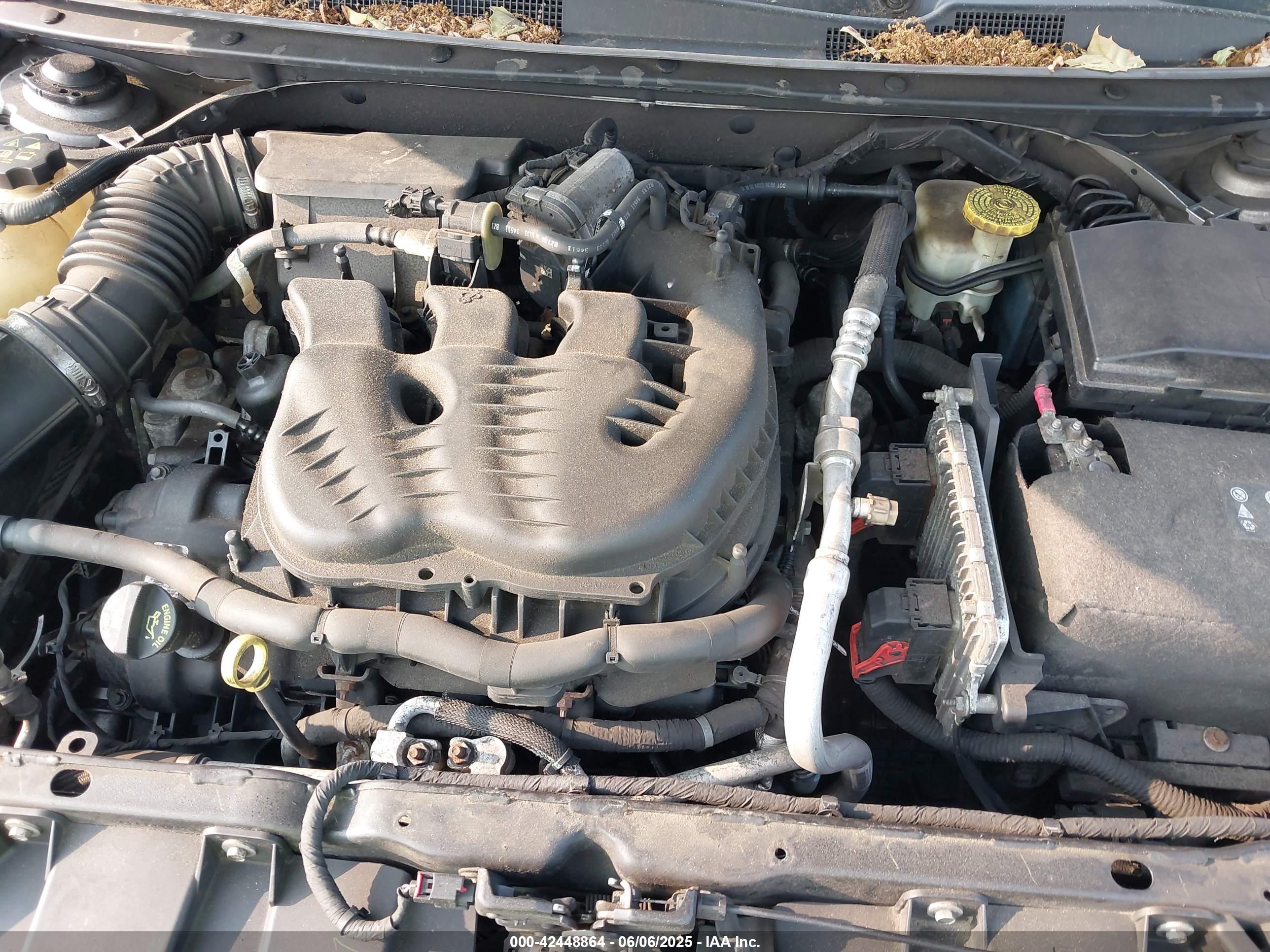 CHRYSLER 200 image 10