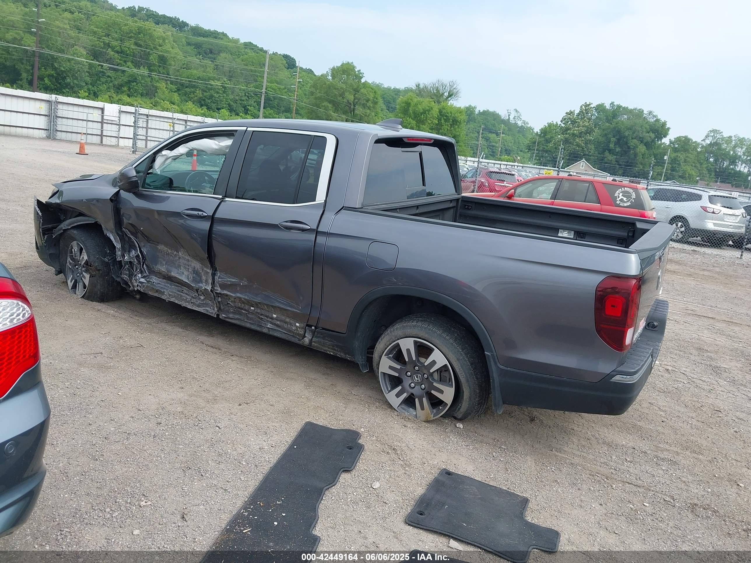 HONDA RIDGELINE image 3