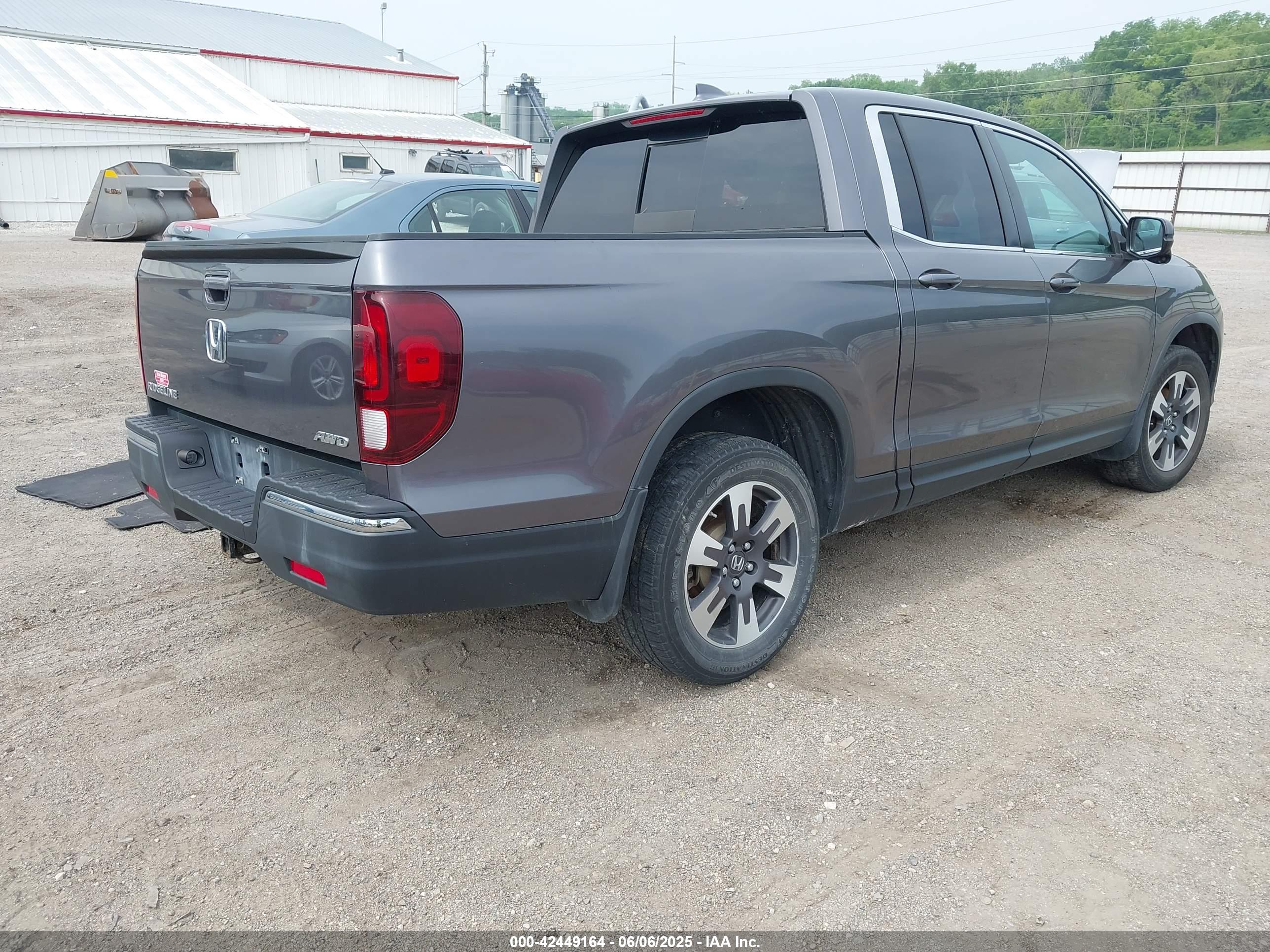 HONDA RIDGELINE image 4