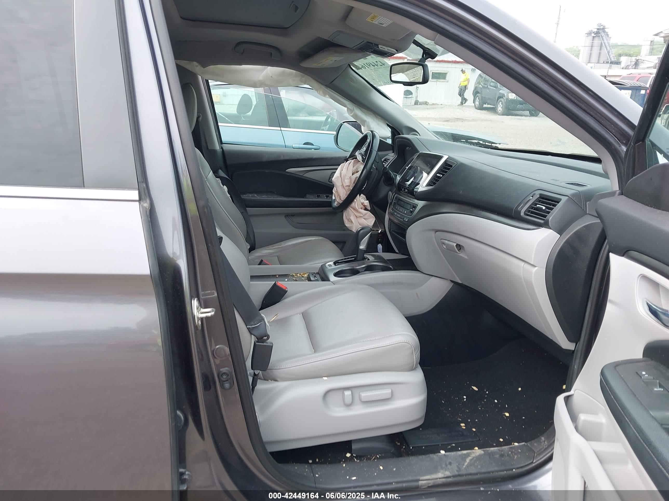 HONDA RIDGELINE image 5