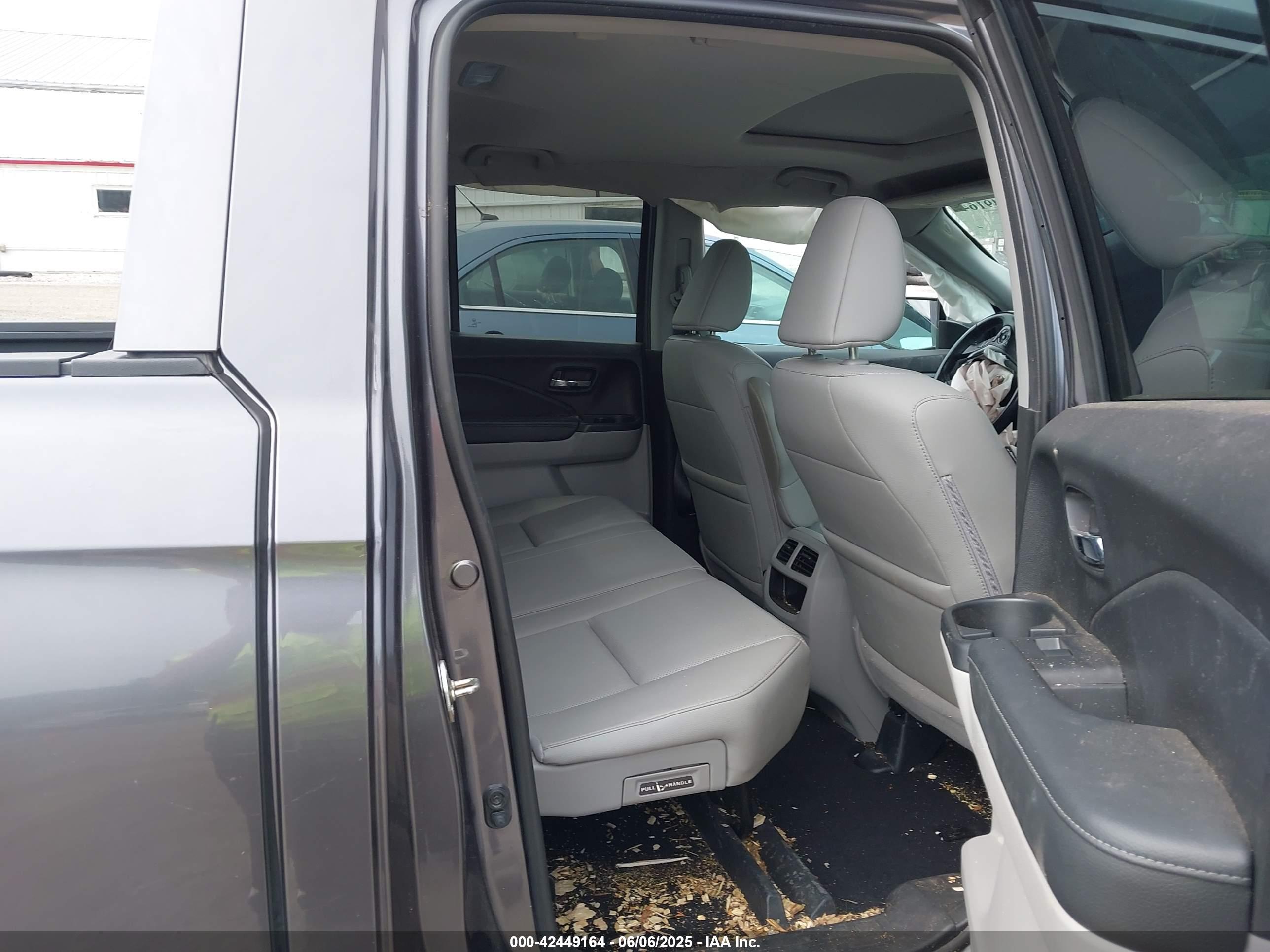 HONDA RIDGELINE image 8