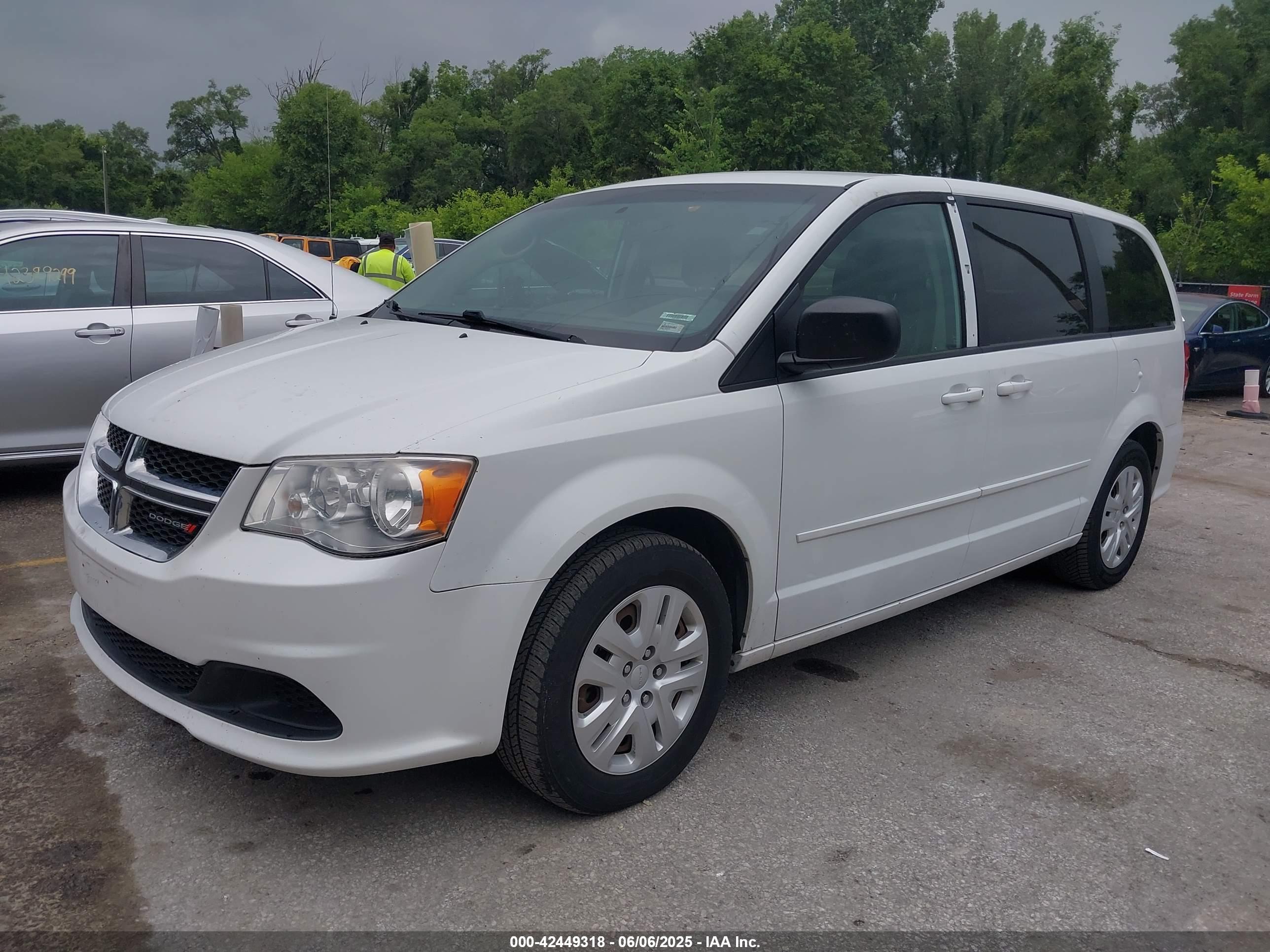 DODGE GRAND image 2