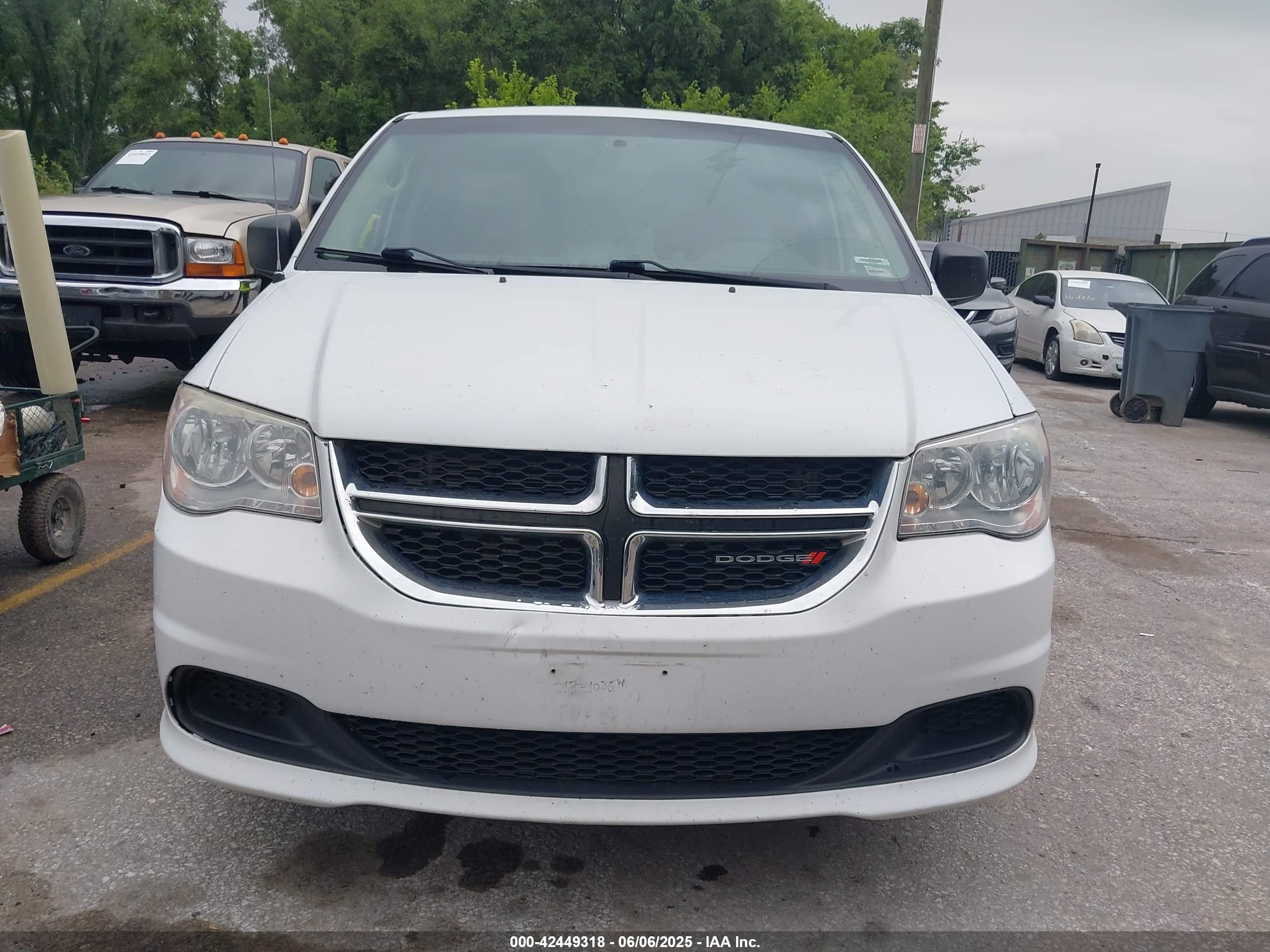 DODGE GRAND image 6