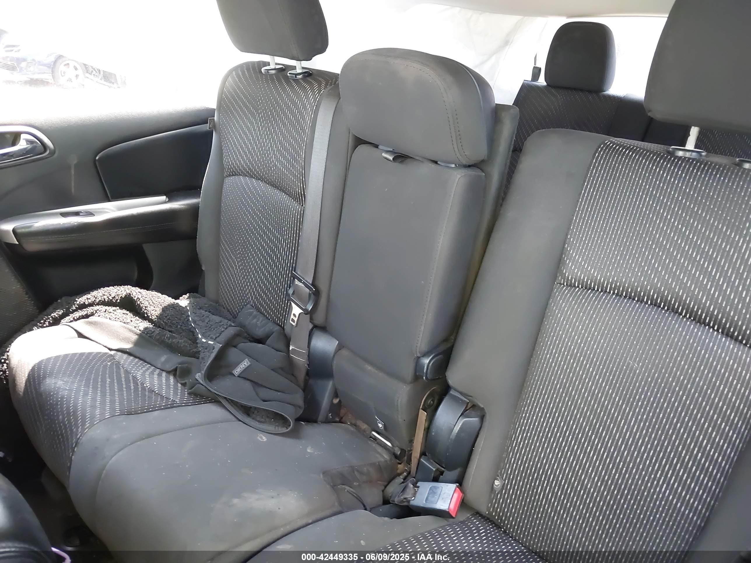 DODGE JOURNEY image 8