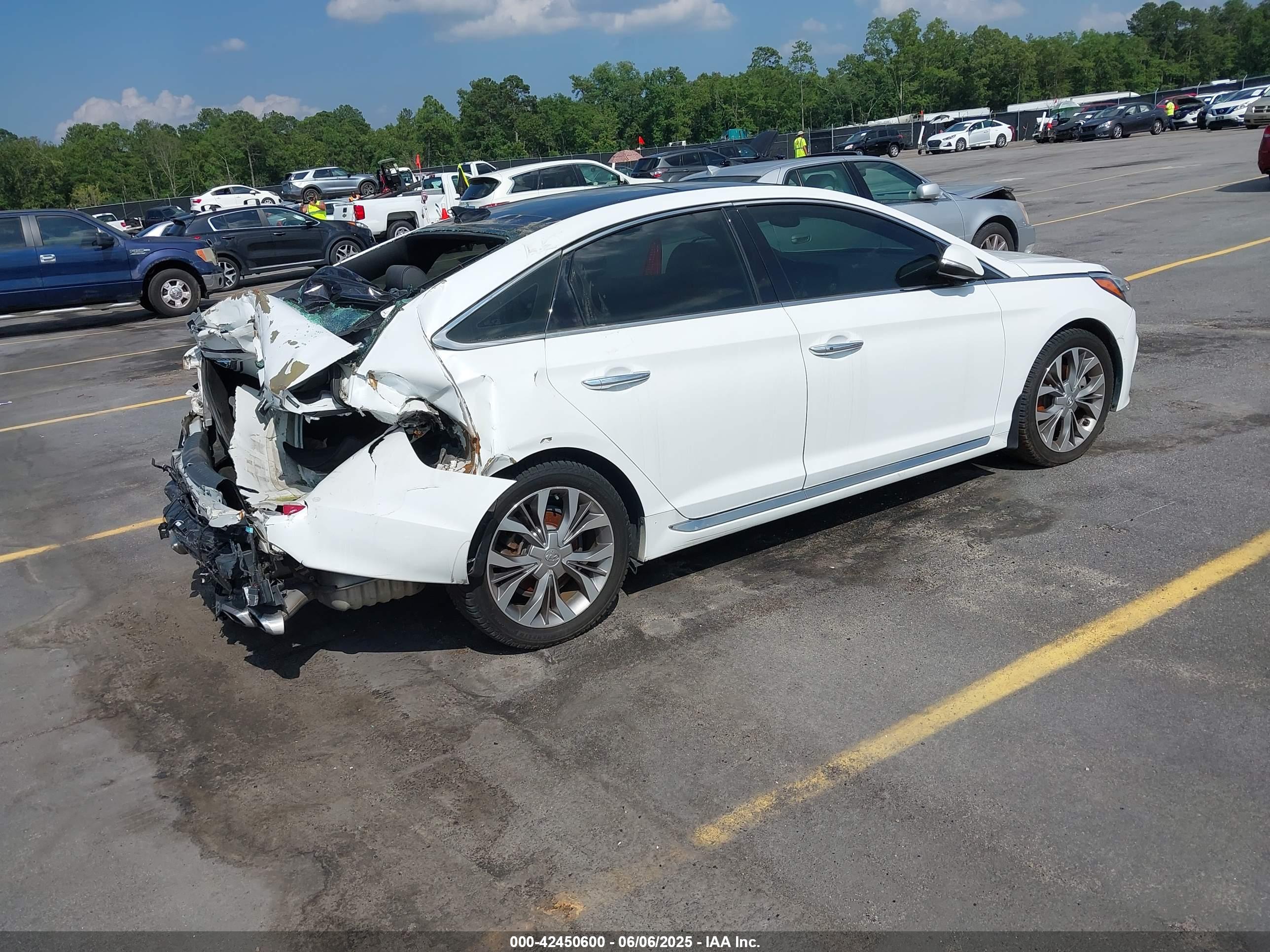 HYUNDAI SONATA image 4