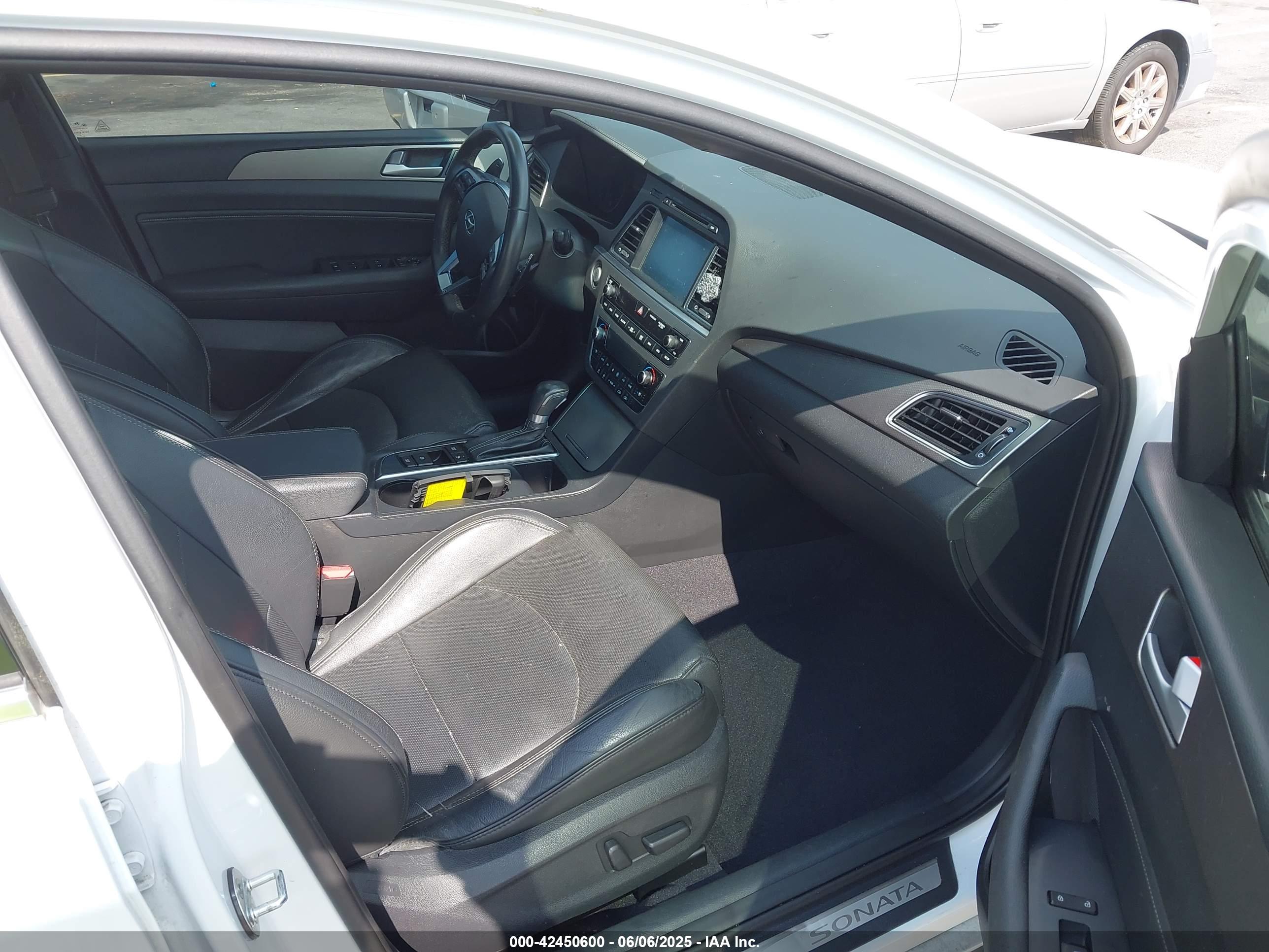 HYUNDAI SONATA image 5