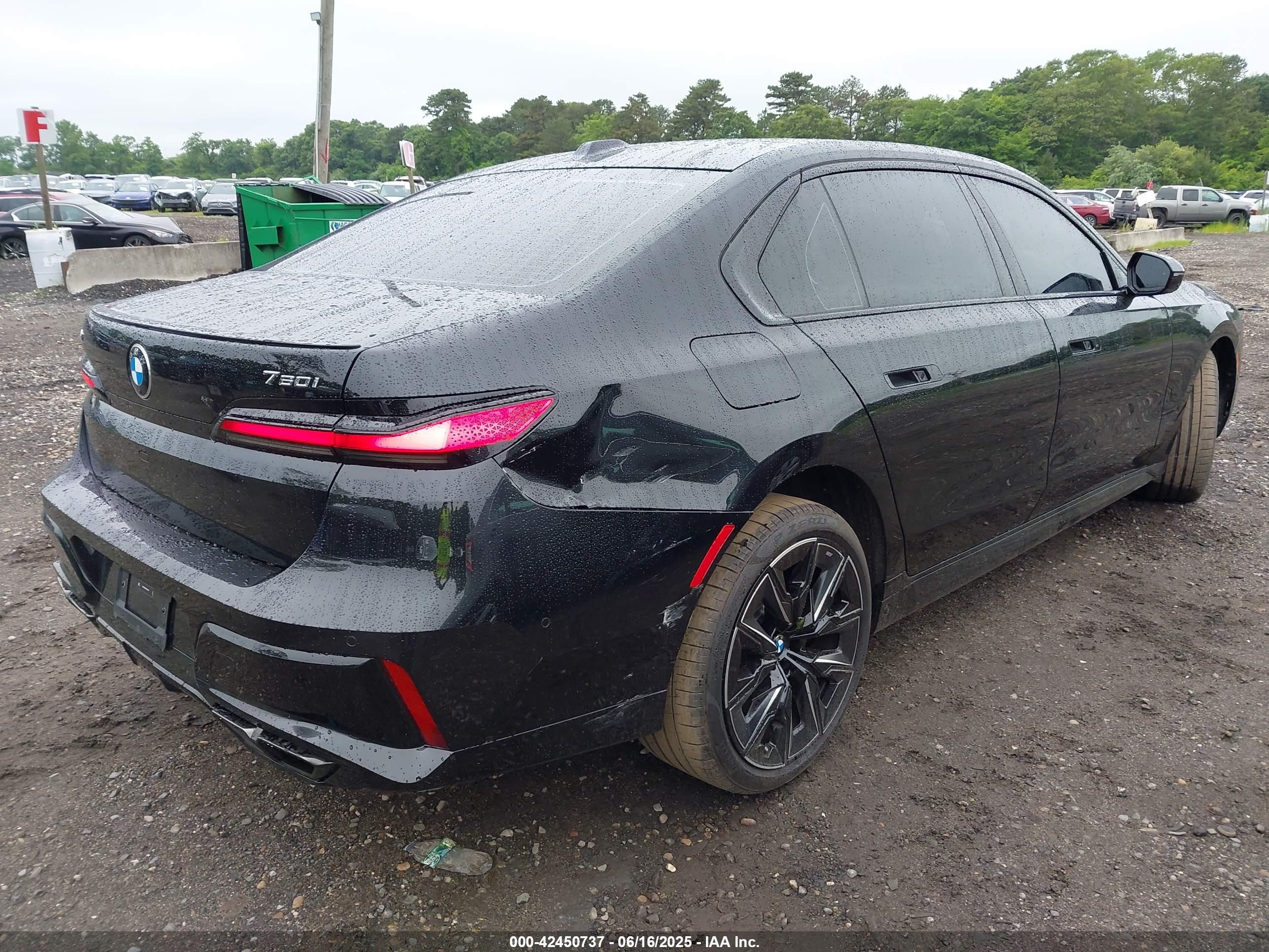 BMW 760 image 4
